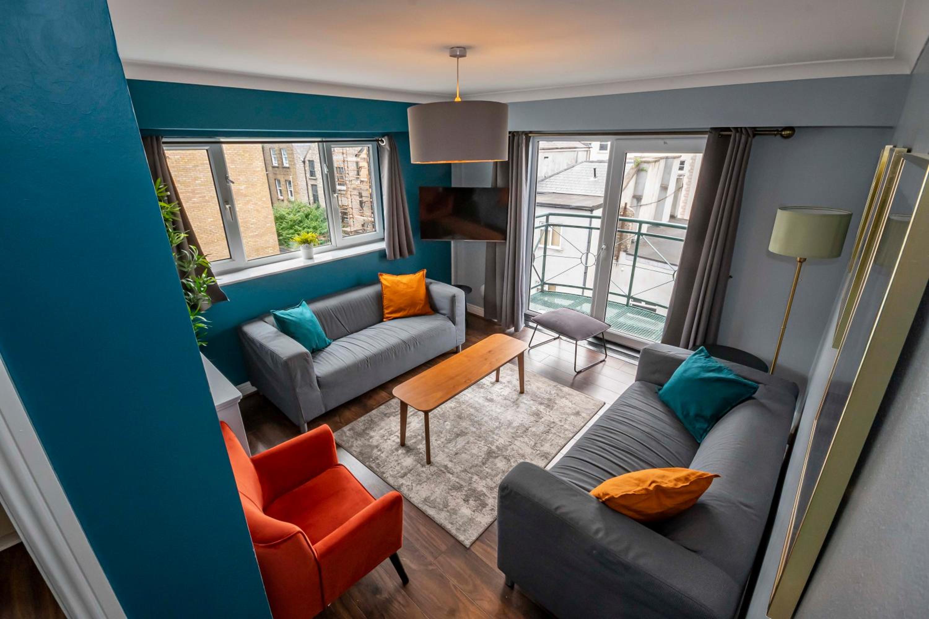 Three-Bedroom Apartment (6 Adults) thumbnail 6