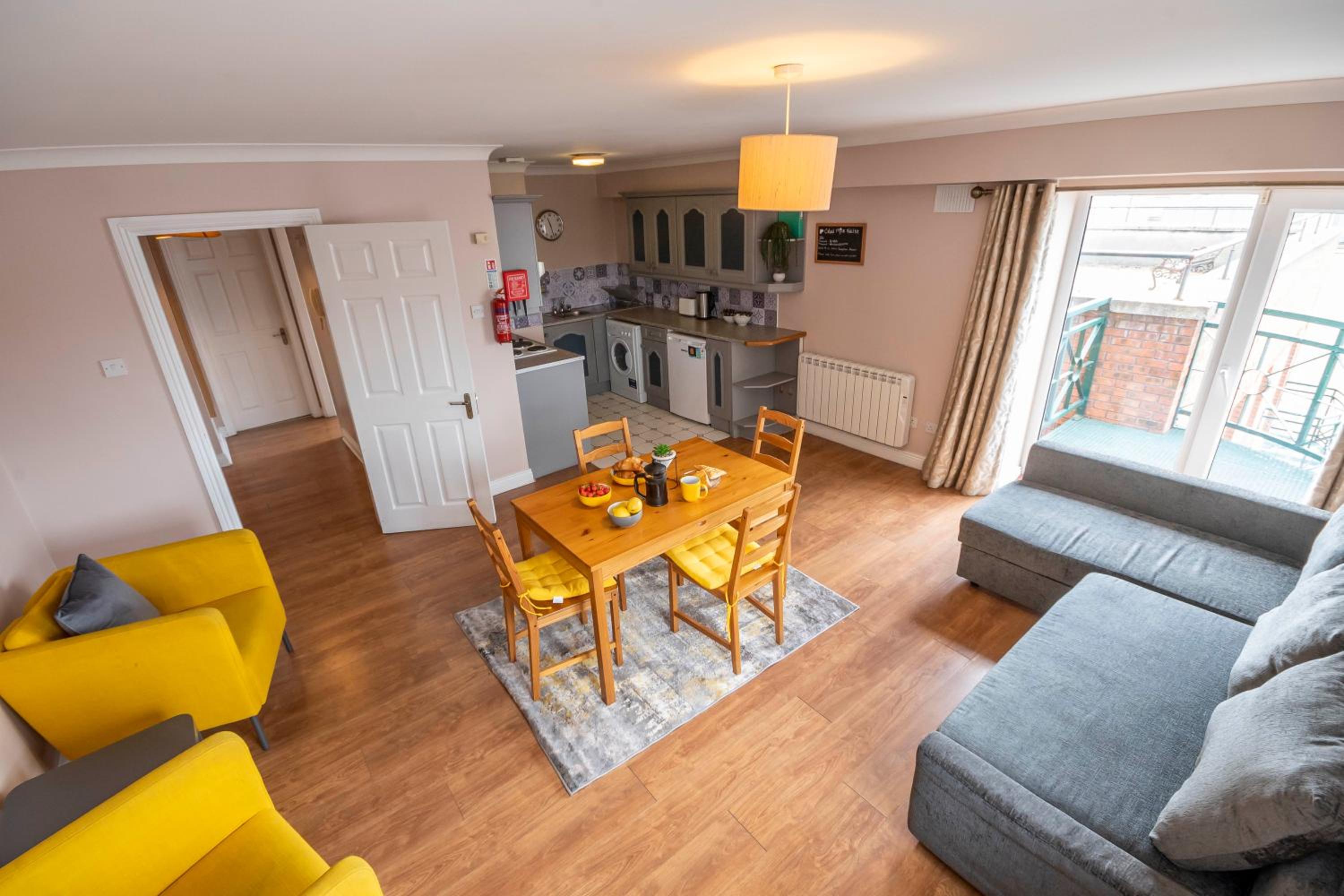 One-Bedroom Apartment (4 Adults)