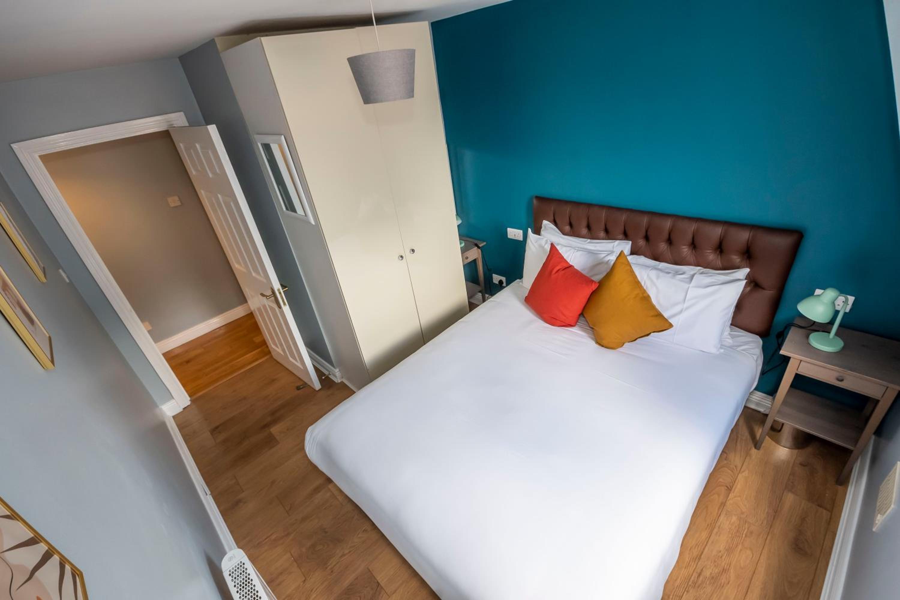 Two-Bedroom Apartment (4 Adults)