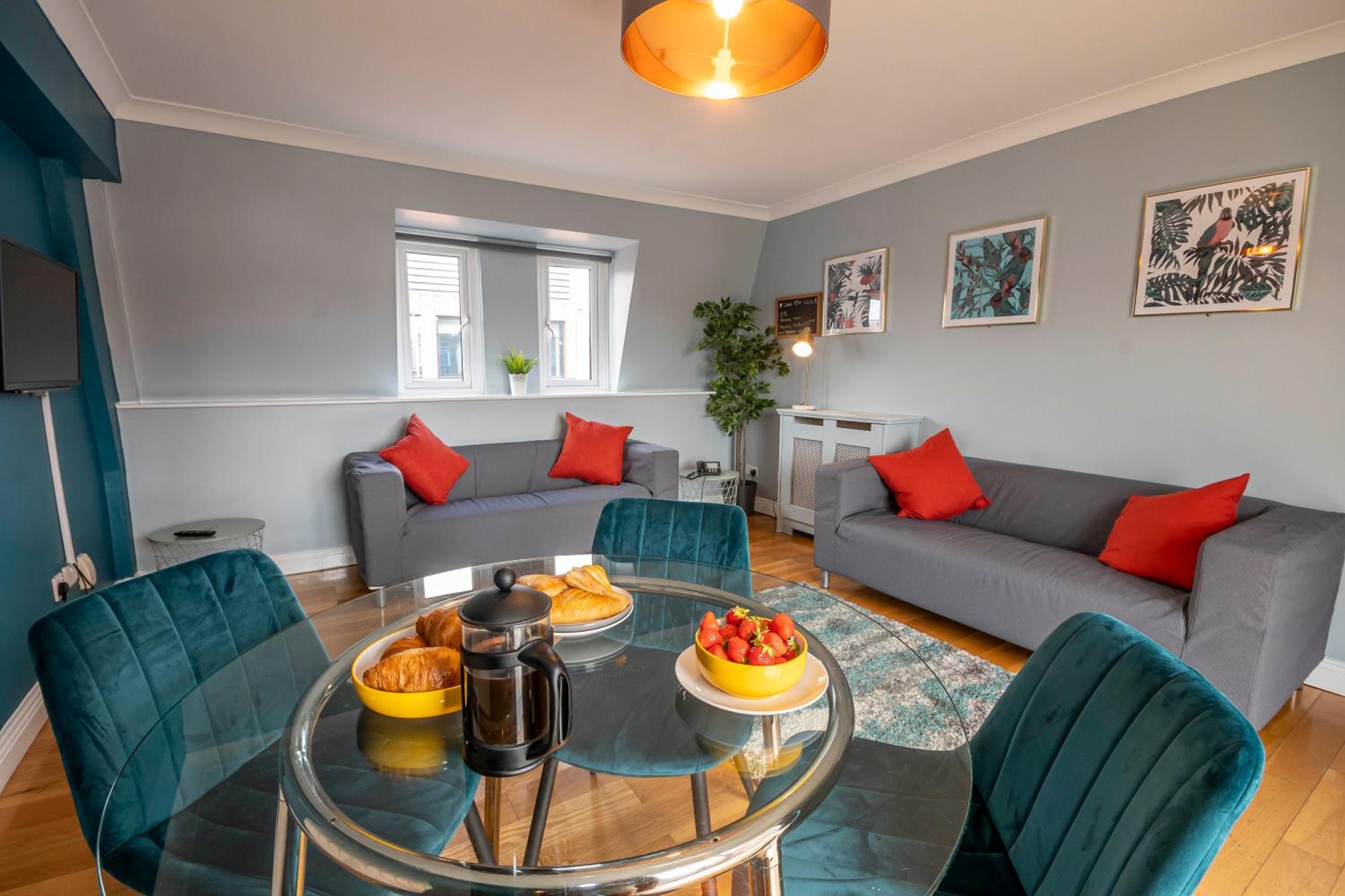 Two-Bedroom Apartment (4 Adults) thumbnail 5