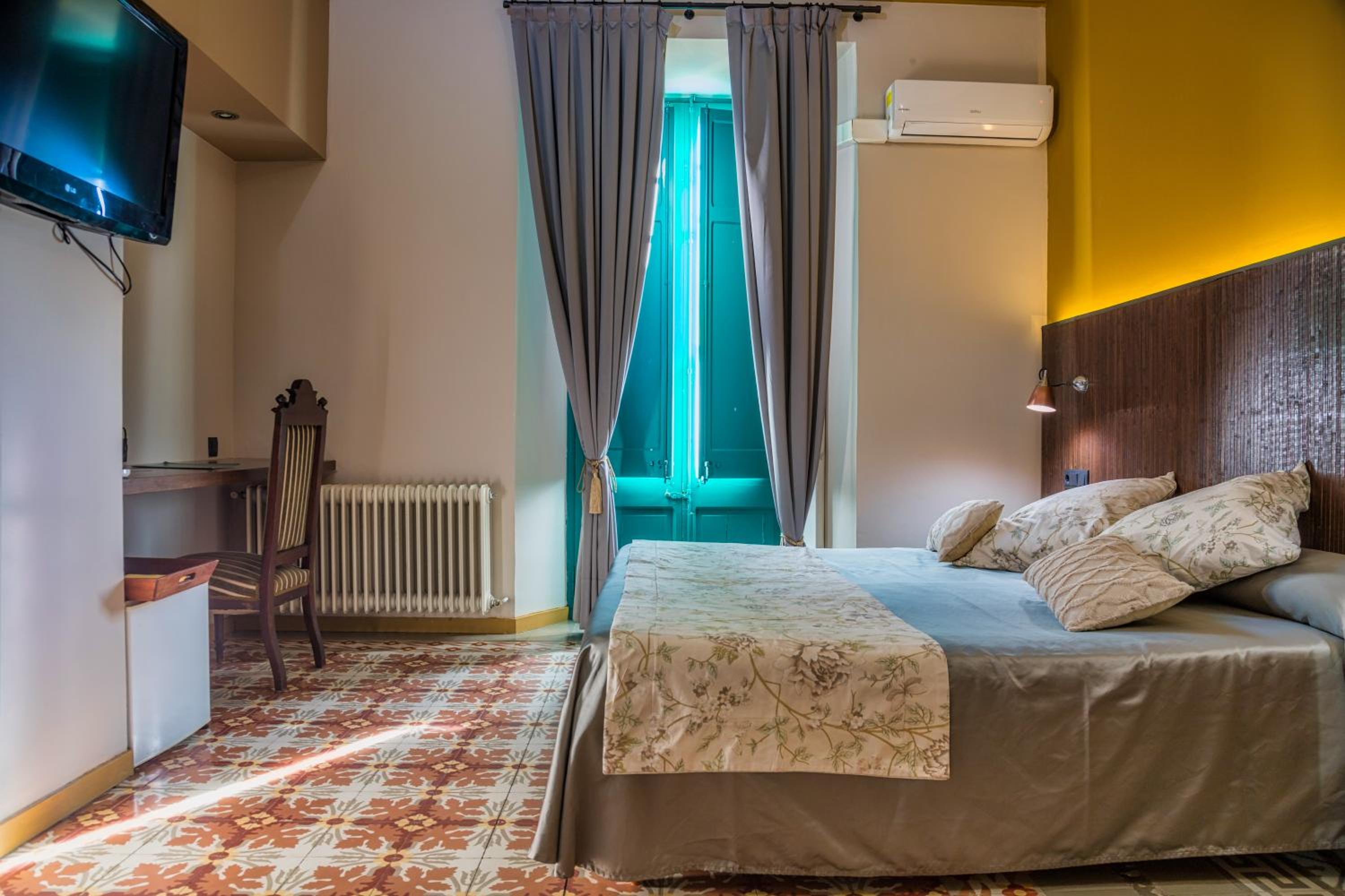 Double or Twin Room photo 3