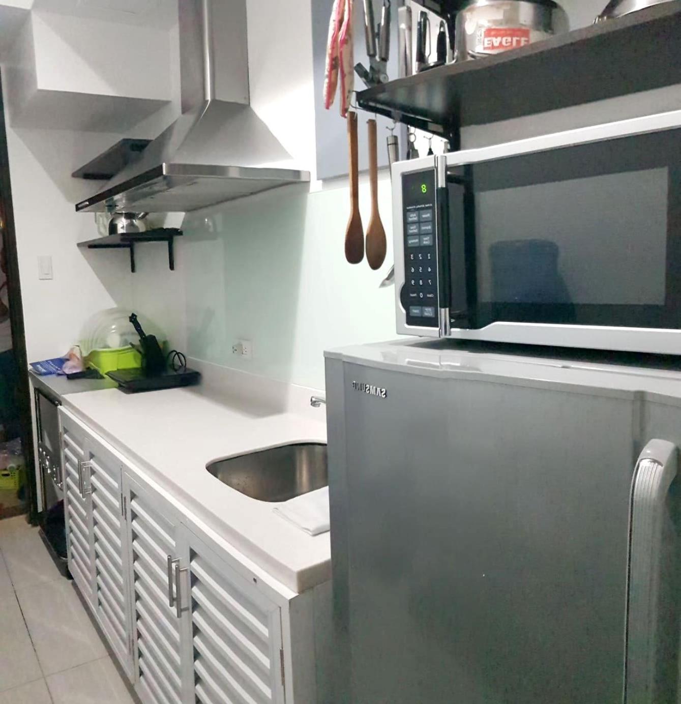 Studio Apartment - Photo 40