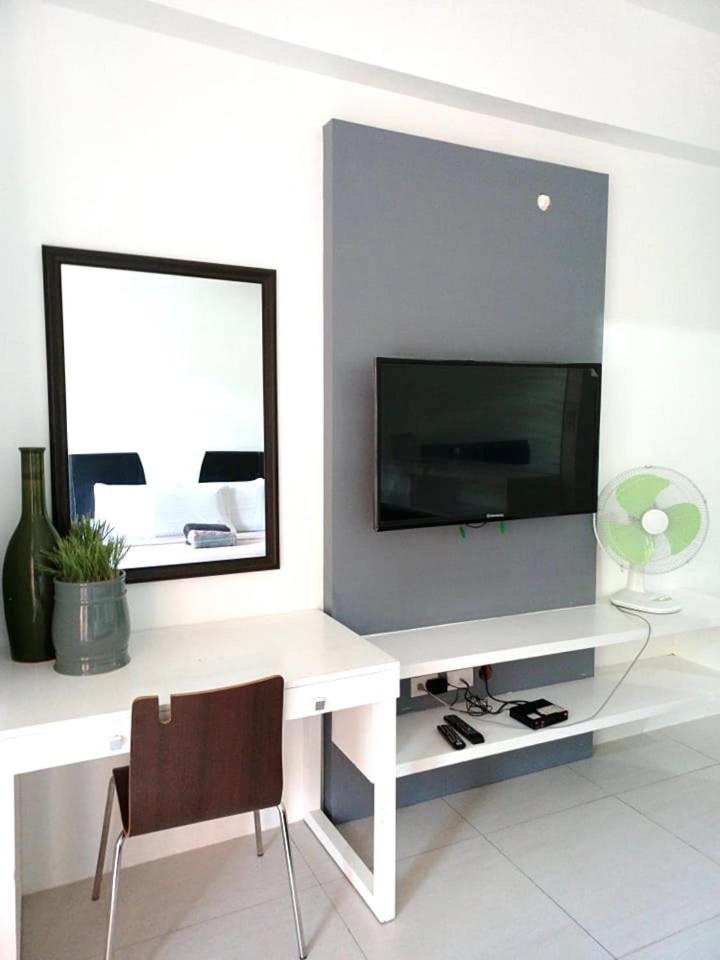 Studio Apartment - Photo 39