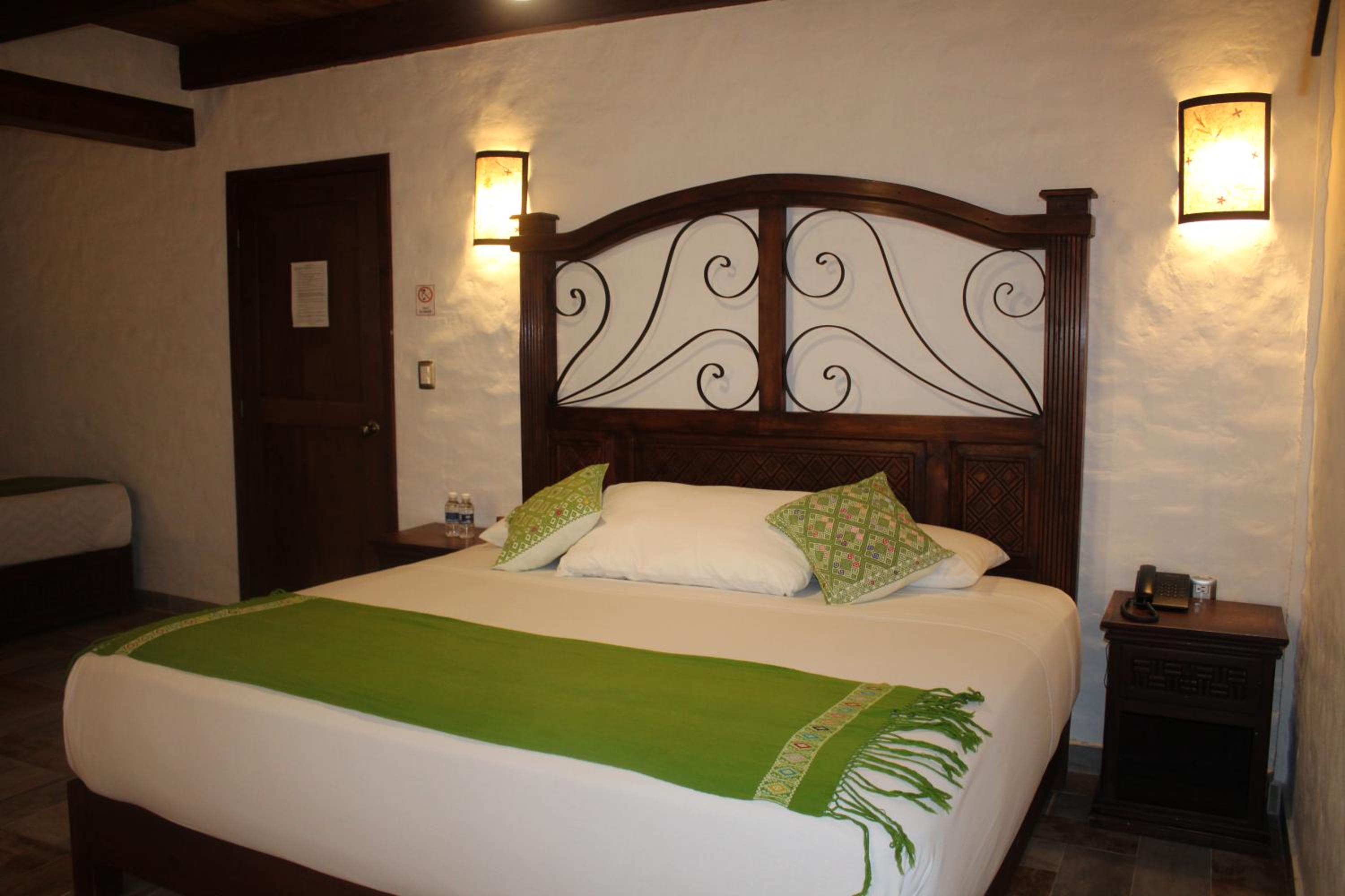 Triple Room with Mountain View photo 3