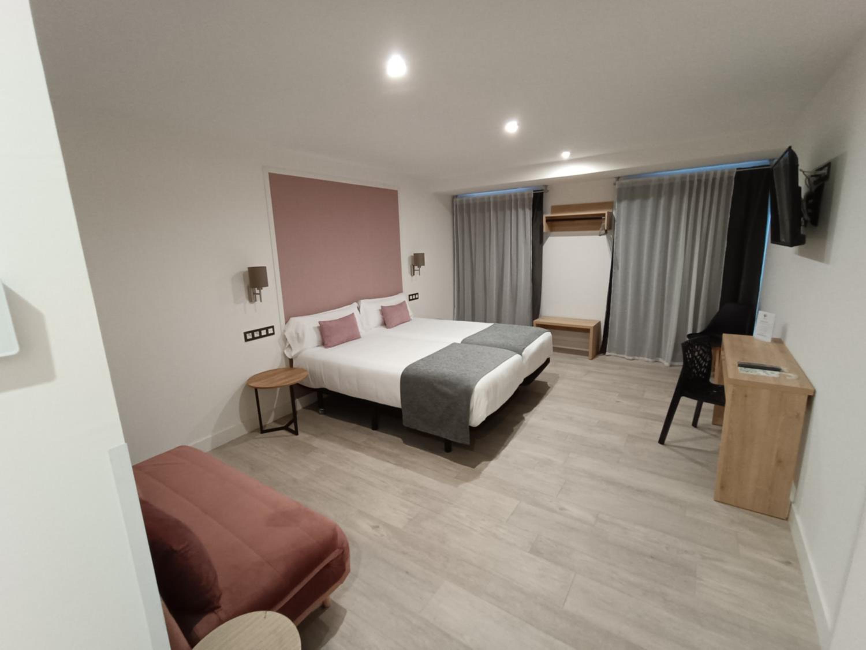 Habitación Estándar Doble con Sofá