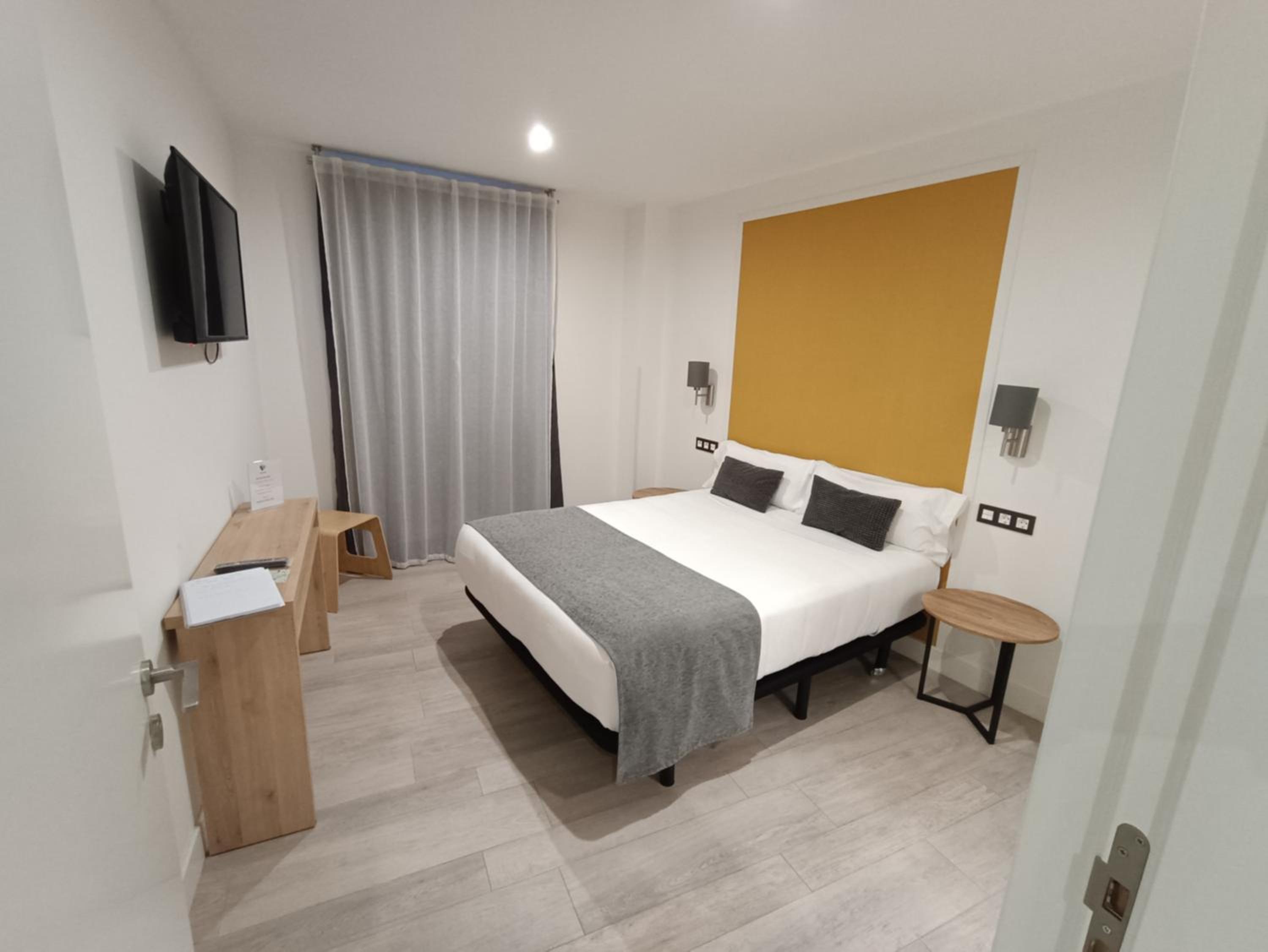 Habitación Estándar con Cama Queen