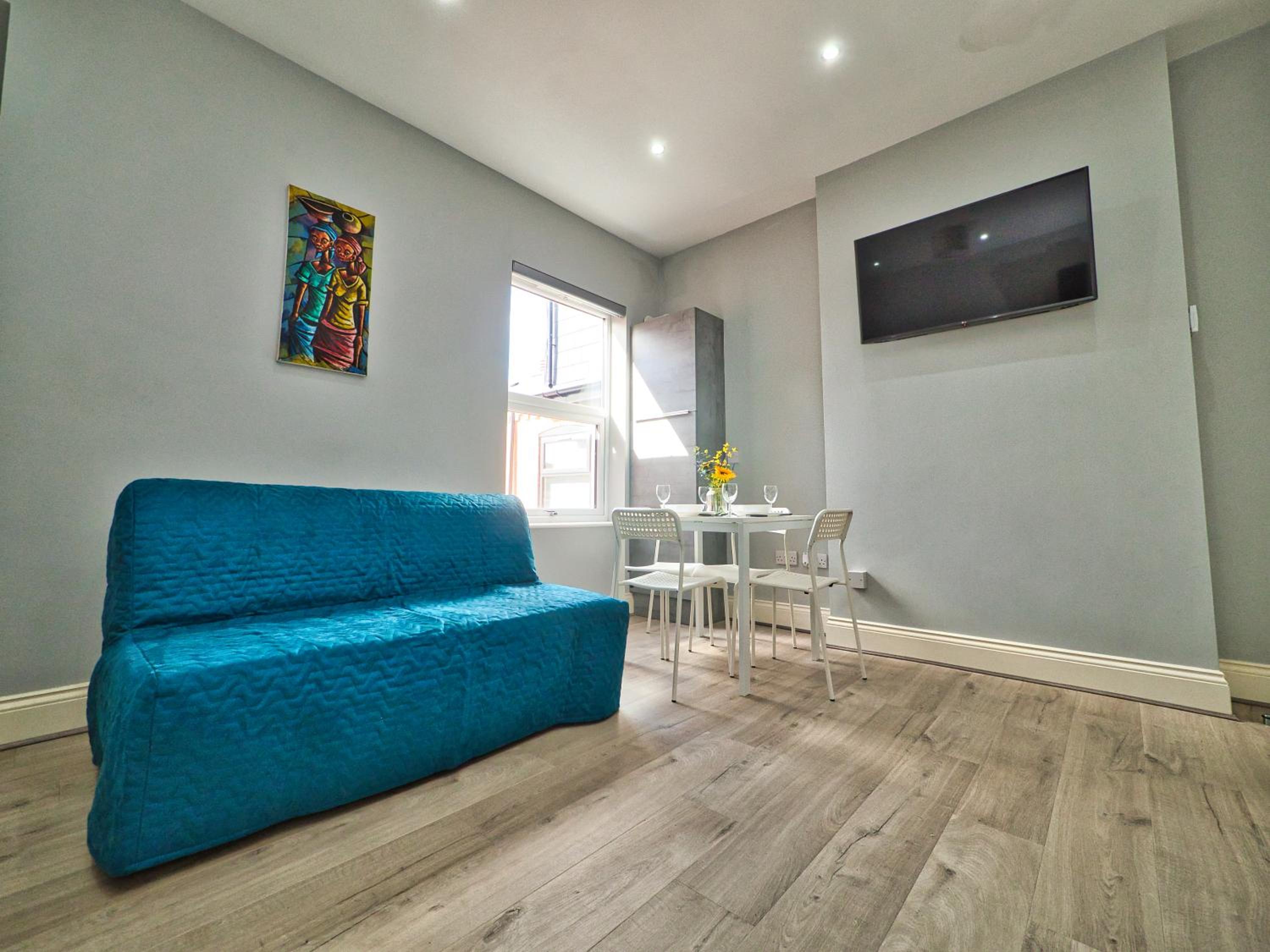 One-Bedroom Apartment