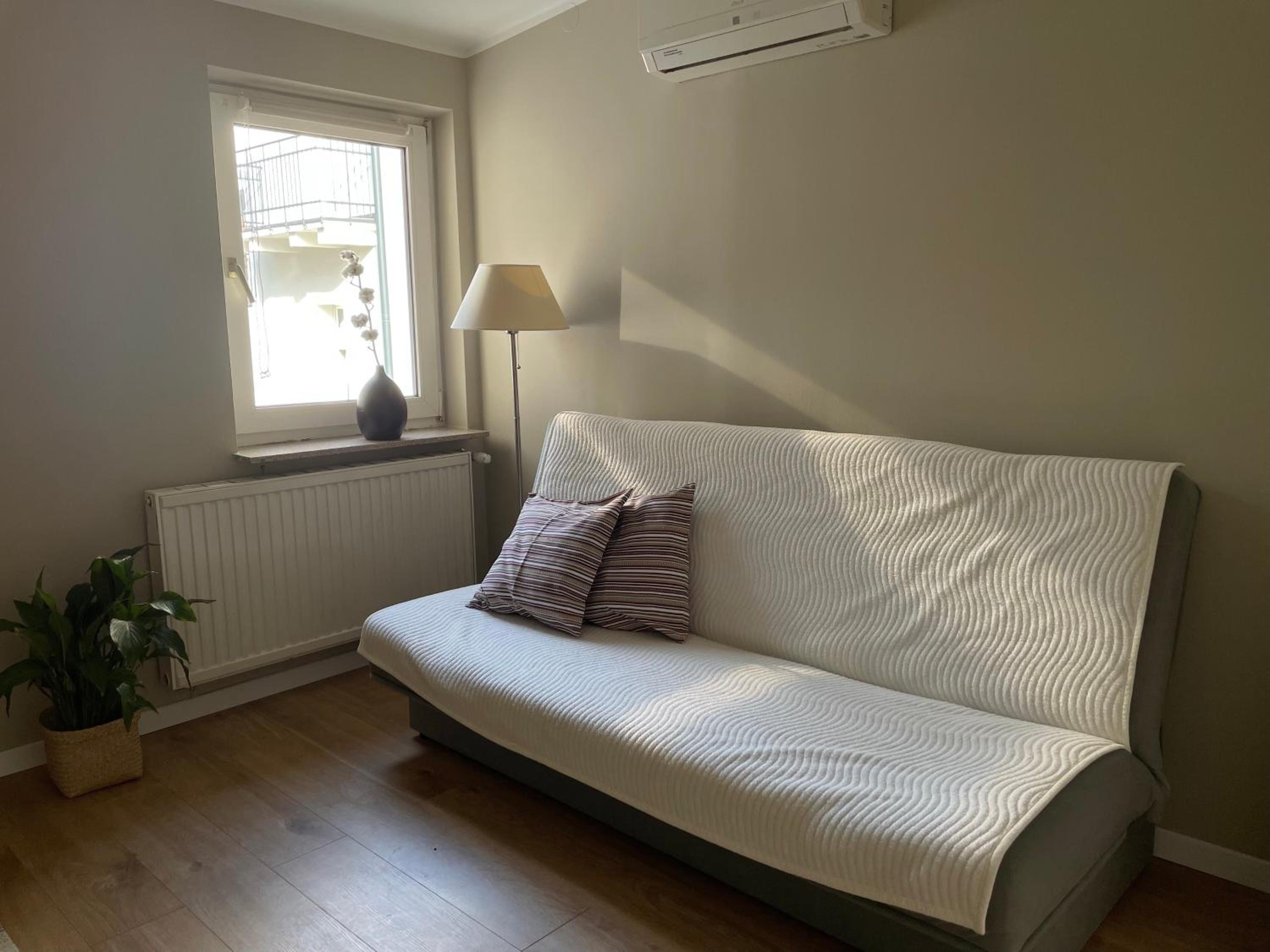 Apartment II - Photo 11