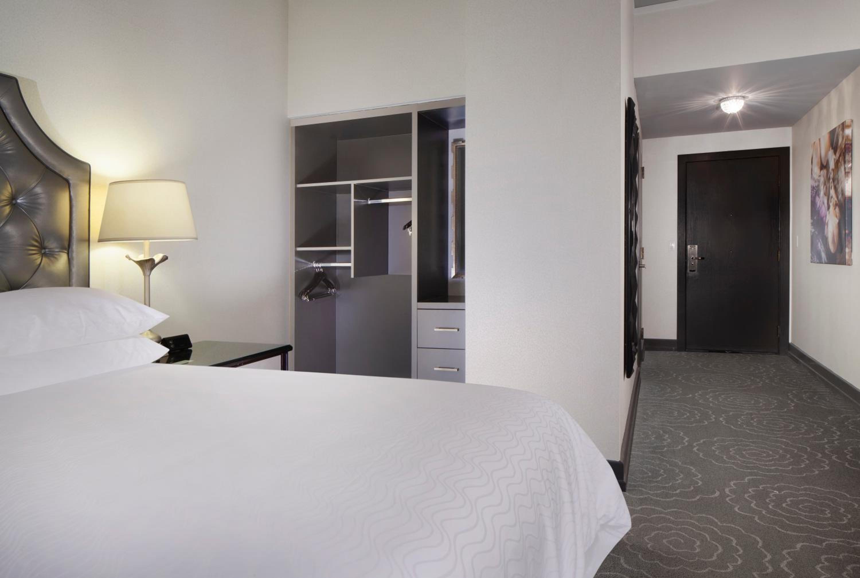 Deluxe Double Room - Disability Access - Photo 4