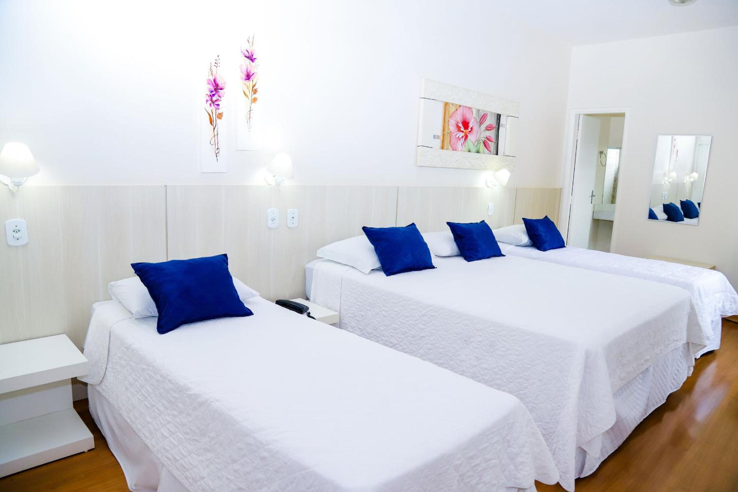 Standard Quadruple Room - Photo 4