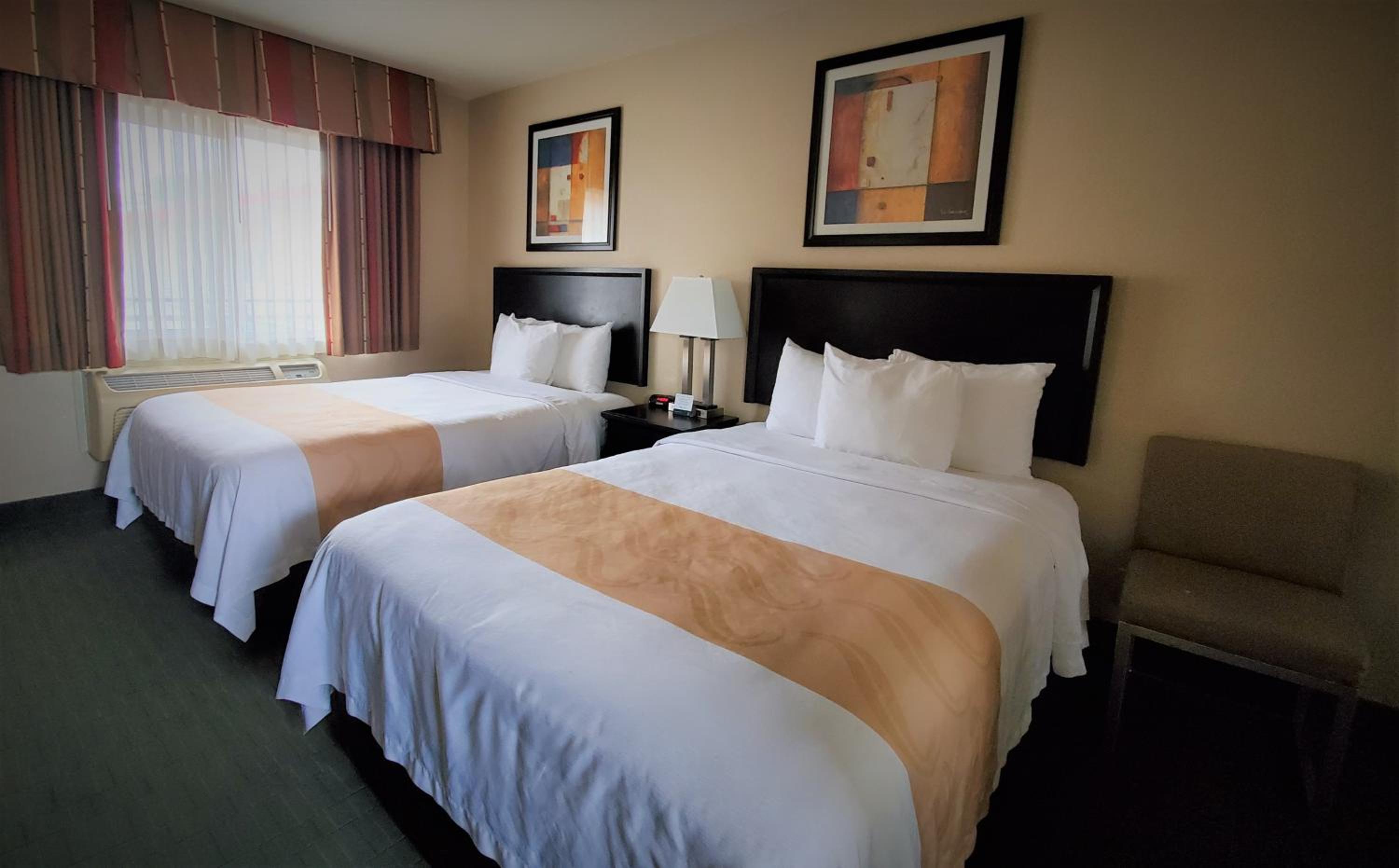 Standard Room, 2 Queen Beds, Non Smoking - Photo 3