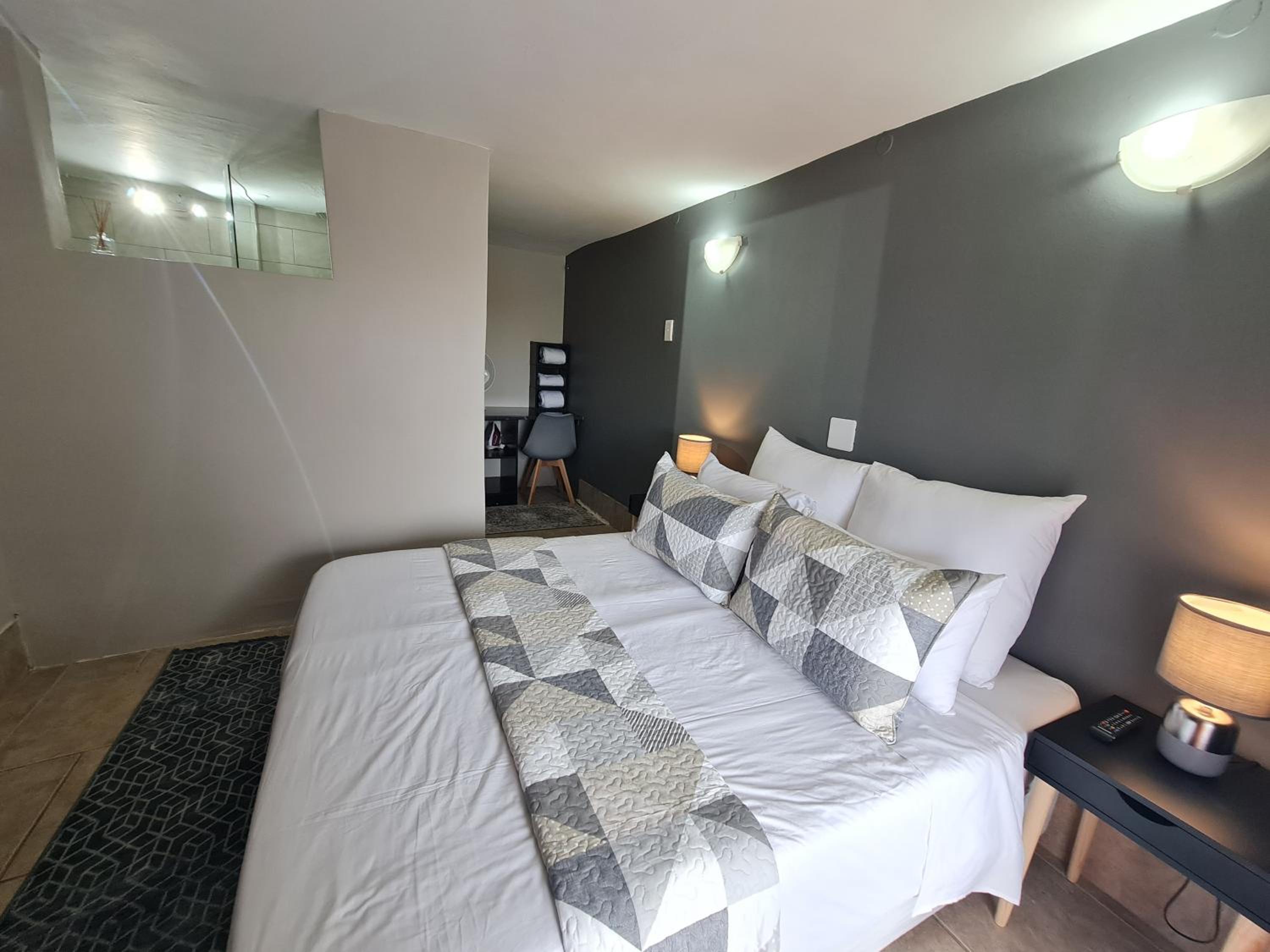 Deluxe Double Room photo 2