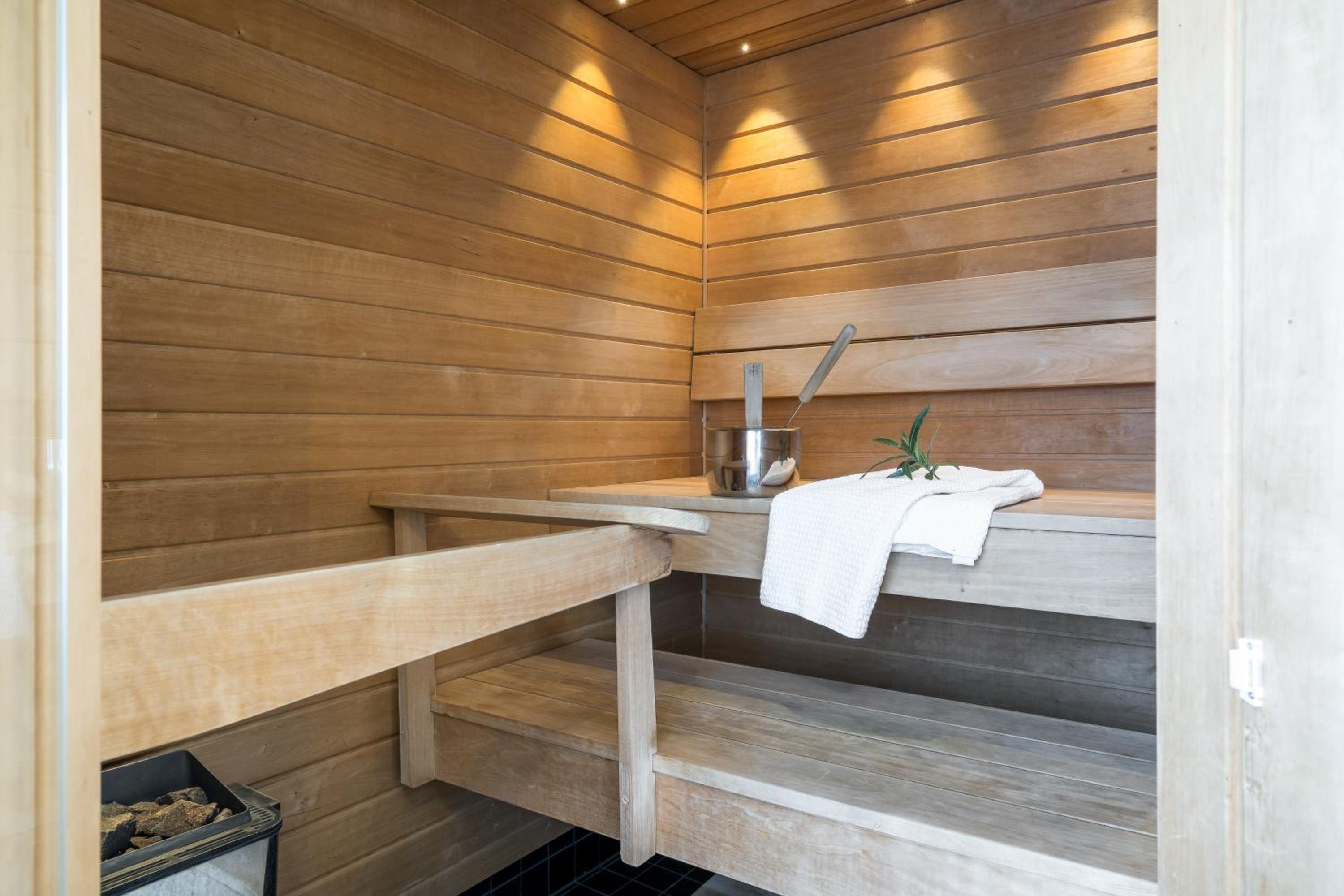 Superior Twin Room with Sauna