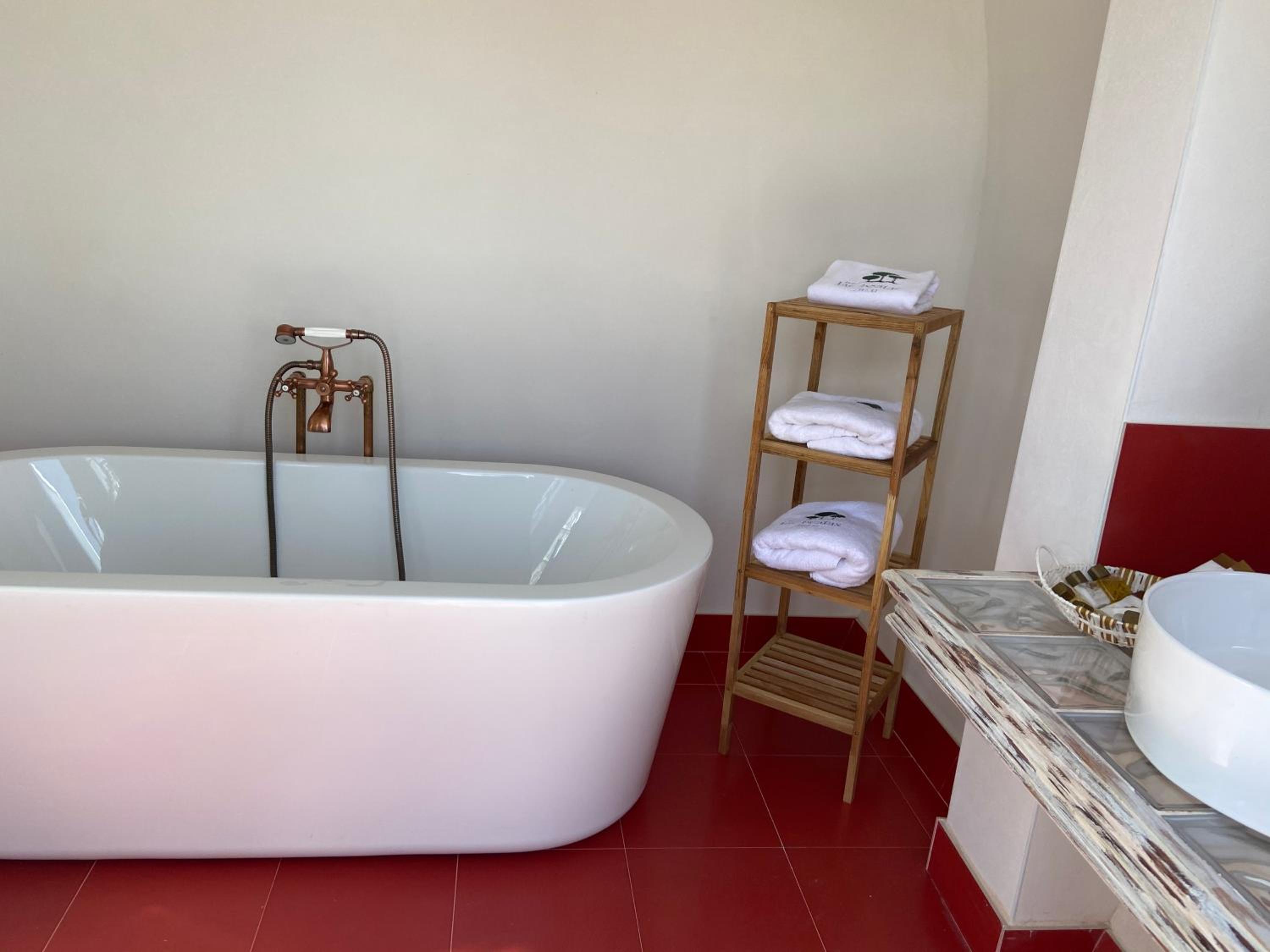 Double Room with Private External Bathroom photo 2