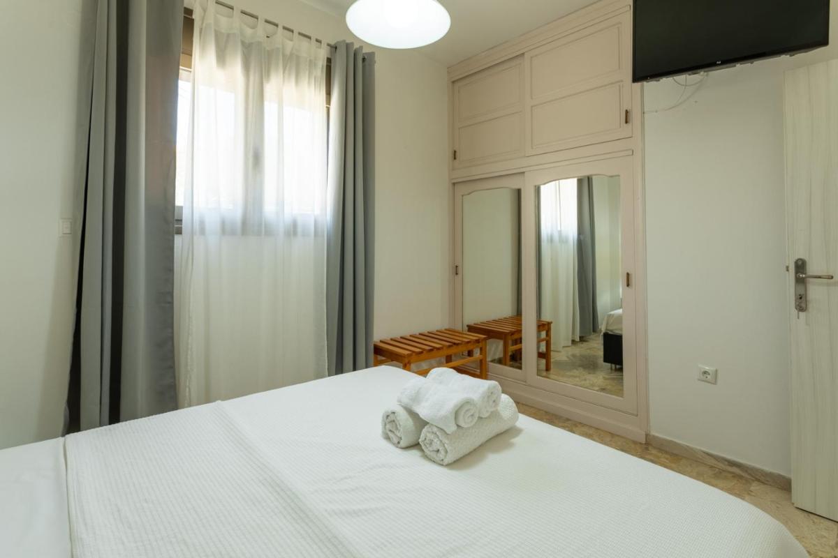 One-Bedroom Apartment - Photo 9
