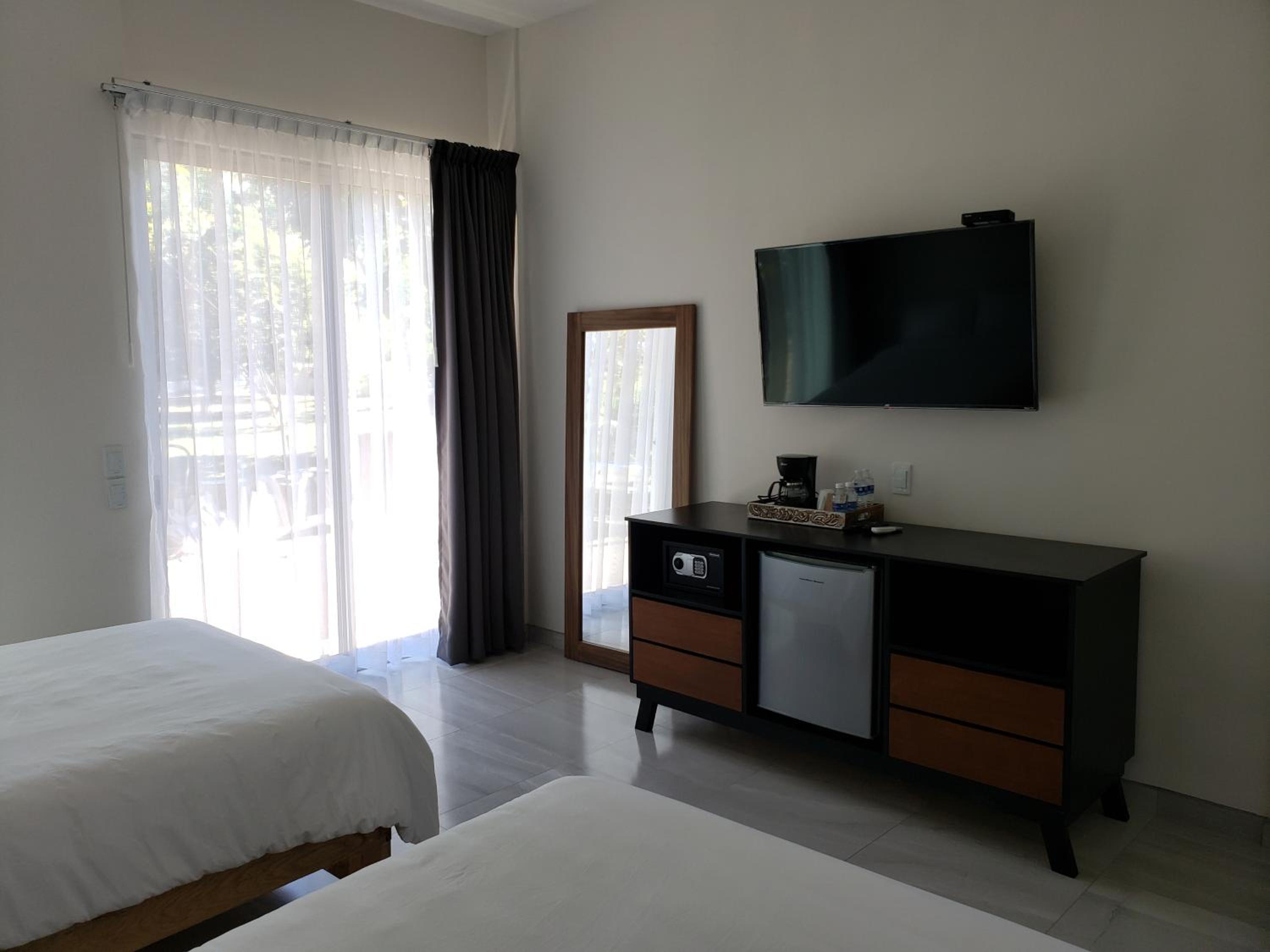 Deluxe Twin Room photo 3