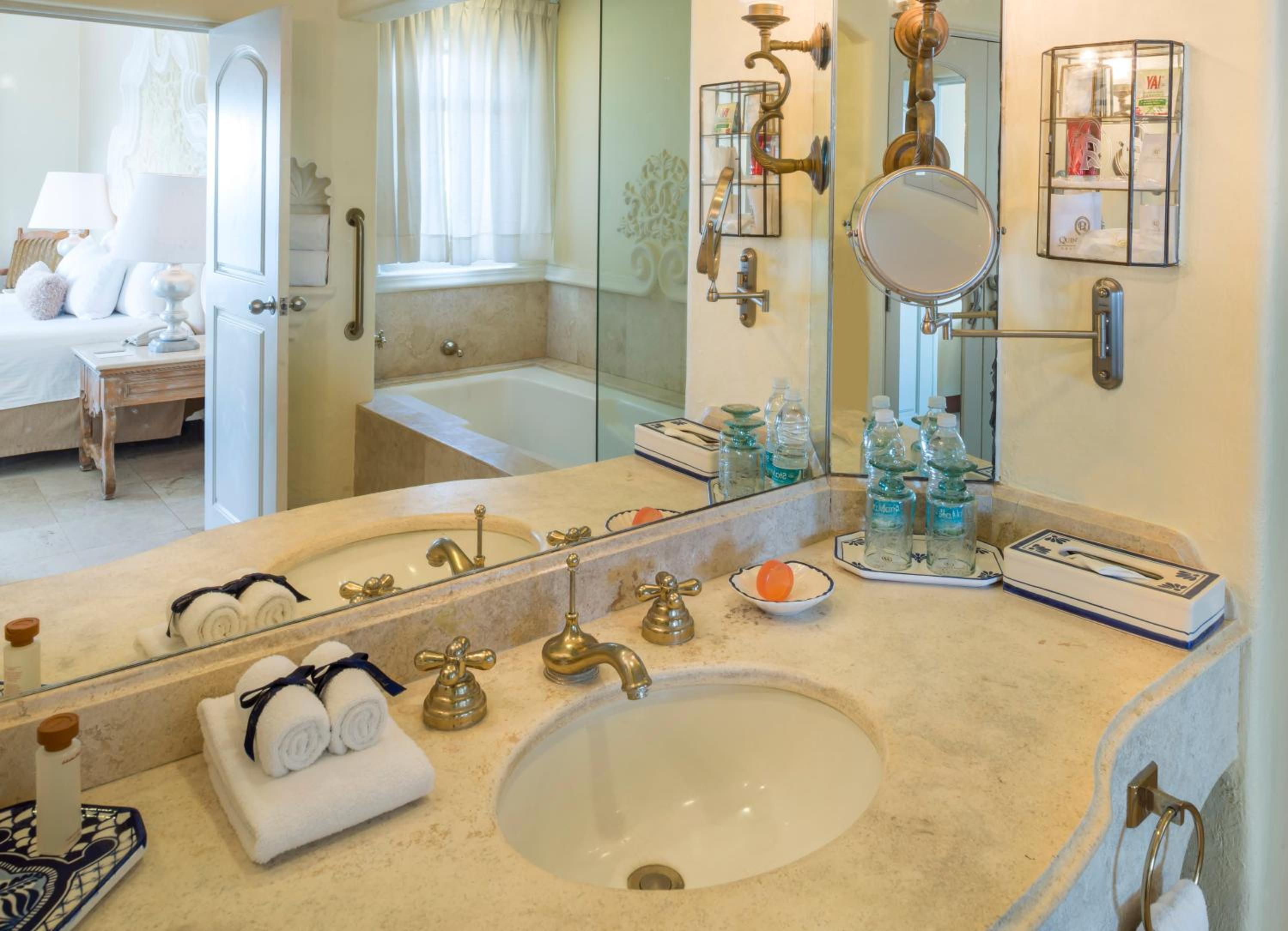 Governor Suite King photo 2