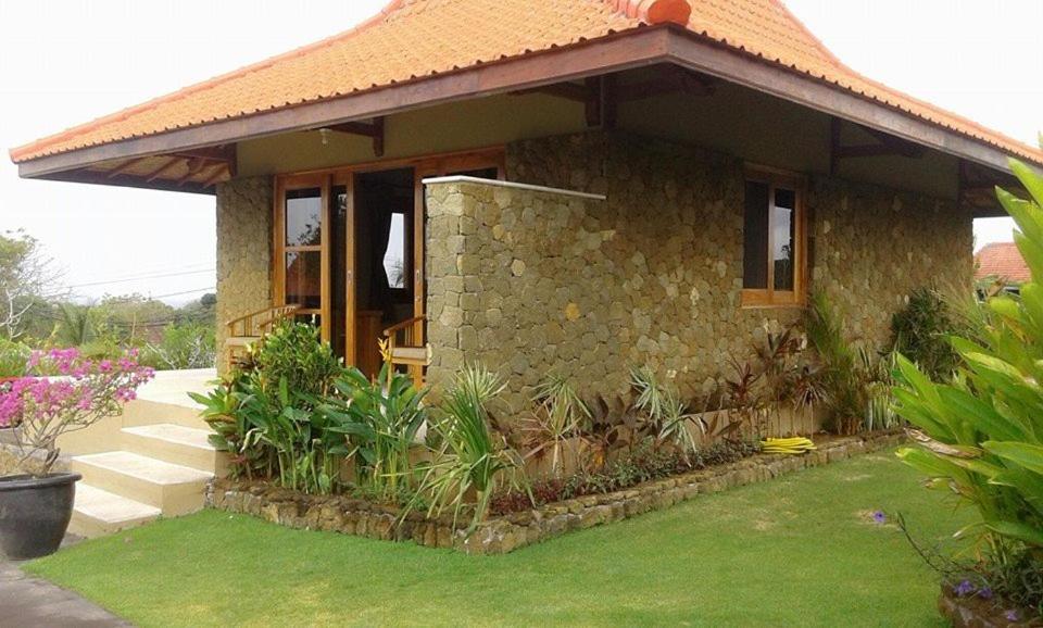 Deluxe Bungalow with Garden View photo 3