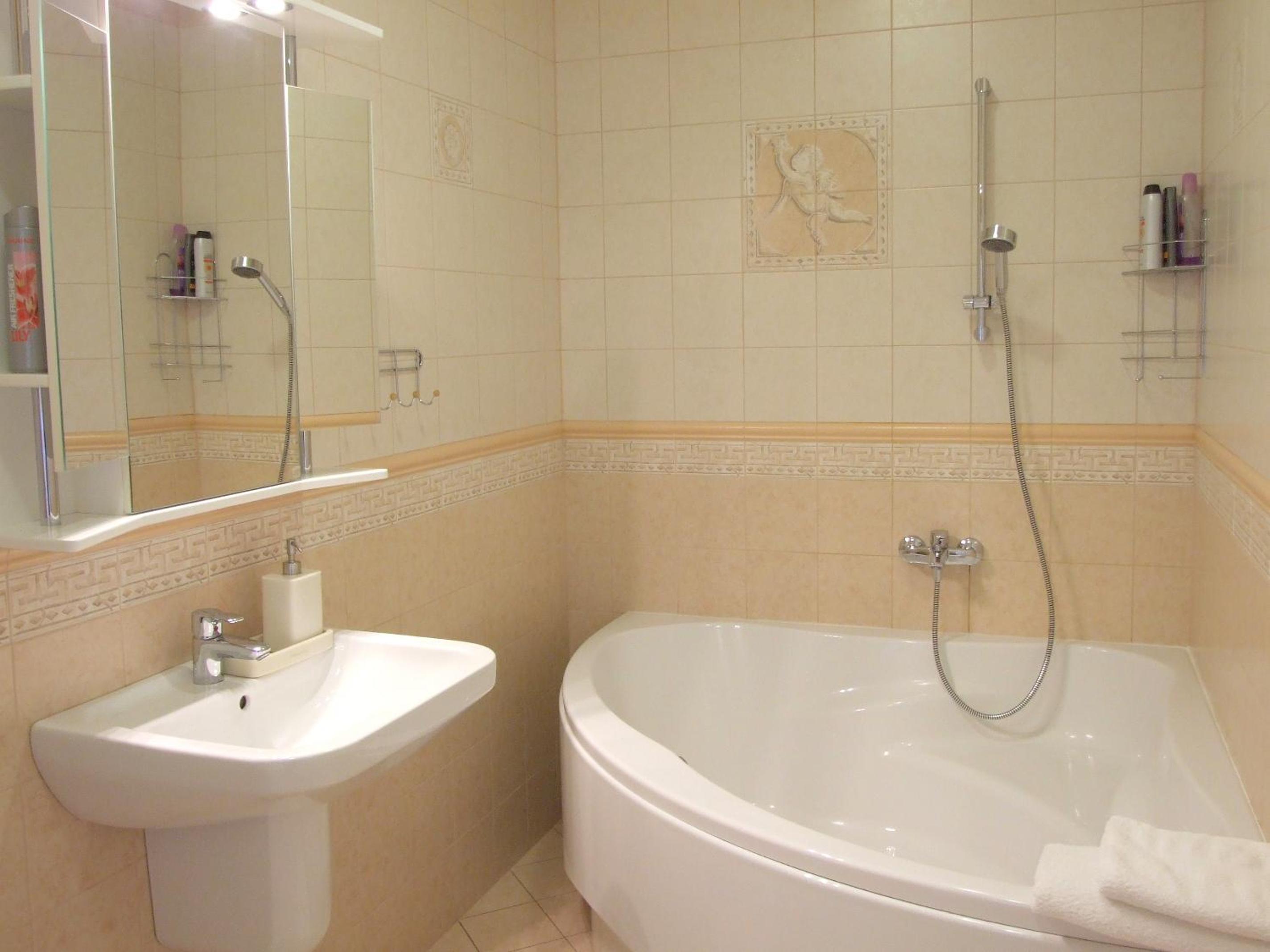Two-Bedroom Apartment - Photo 31