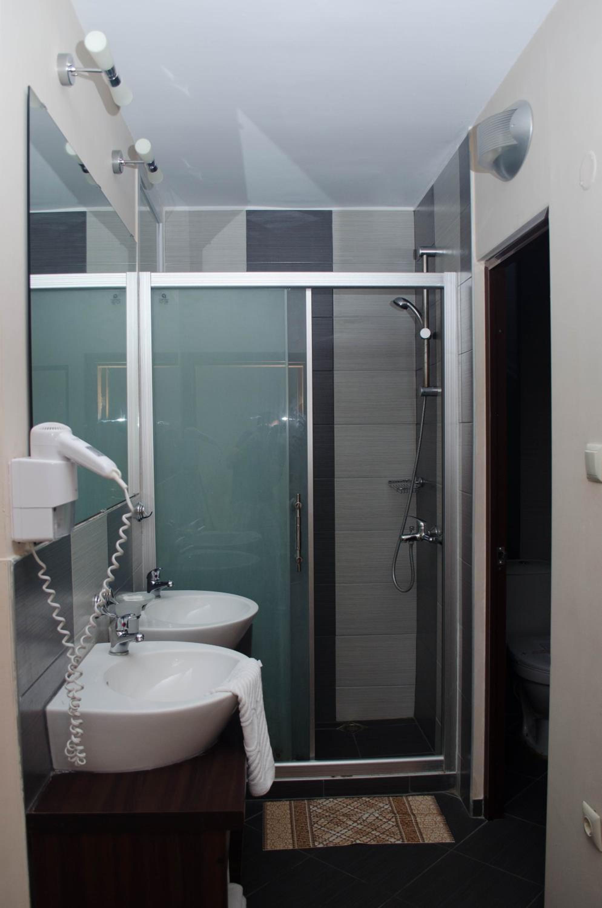 Suite (4 Adults)
