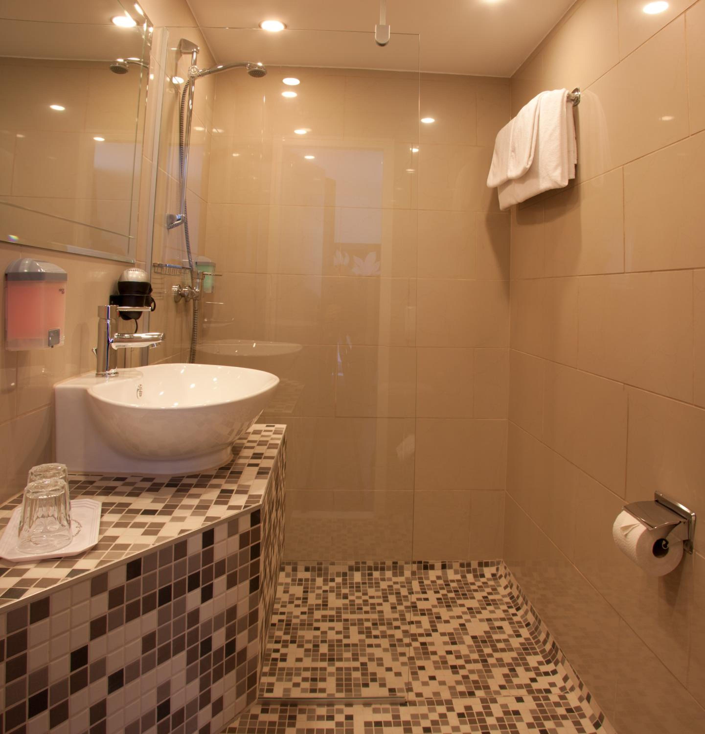 Comfort Double Room - Photo 4