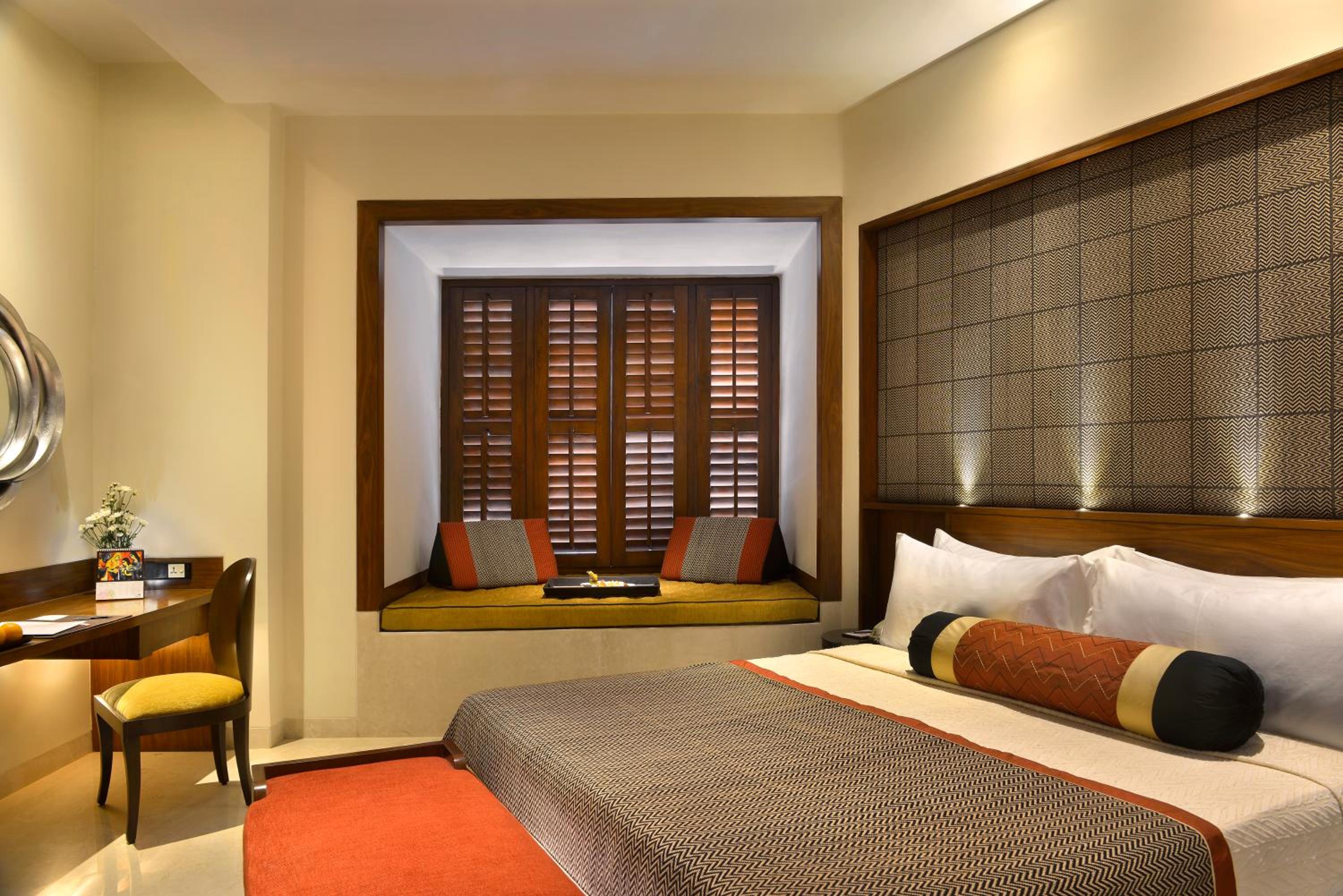 Edwardian Room with Club Lounge Access with Tea/Coffee Service along with cookies at Tea lounge, Cocktail Hours (Timings – 1730 Hrs – 1900 Hrs) and book with Club lounge and get Airport Pick up or Drop at a discounted price