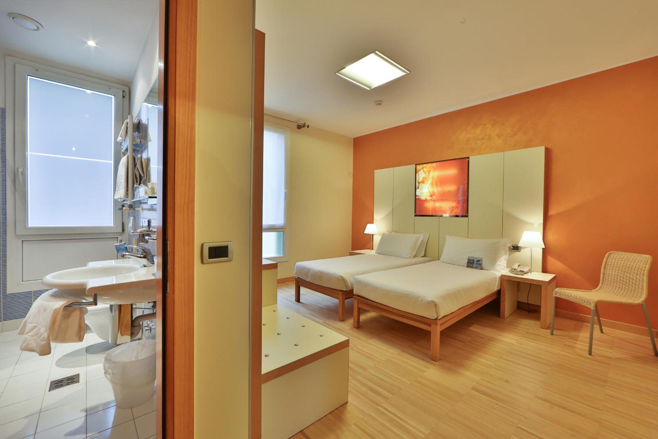 Classic Queen Room - Photo 3