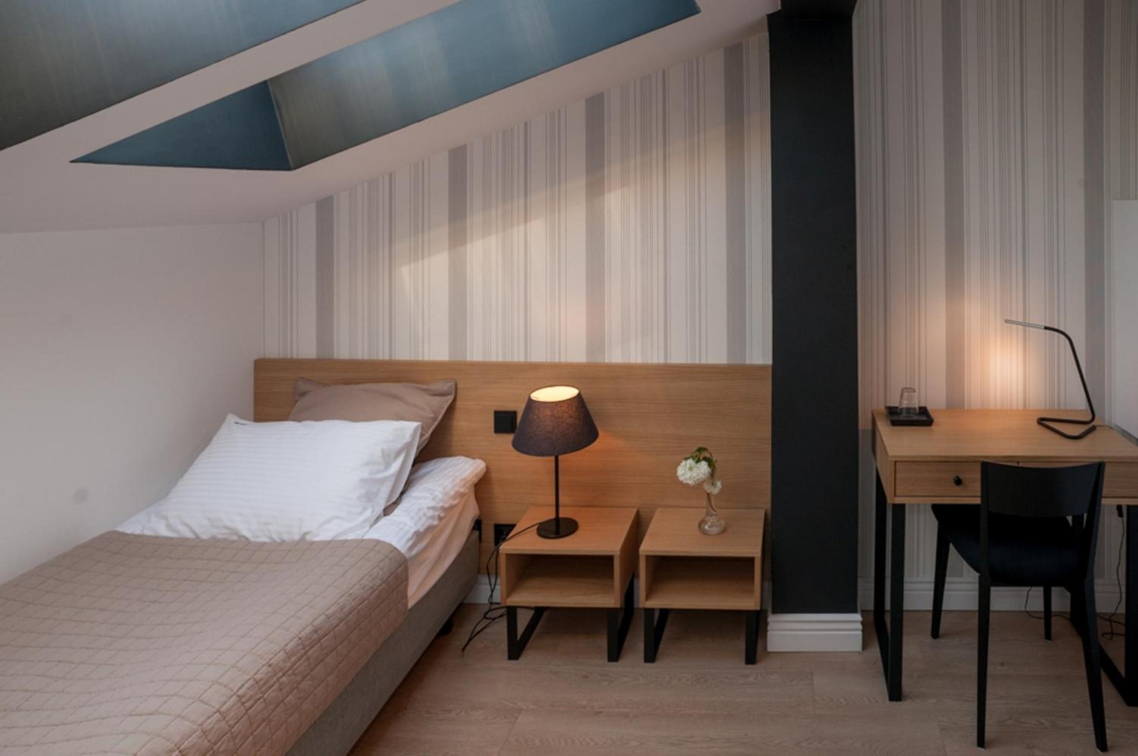 Single Room photo 2