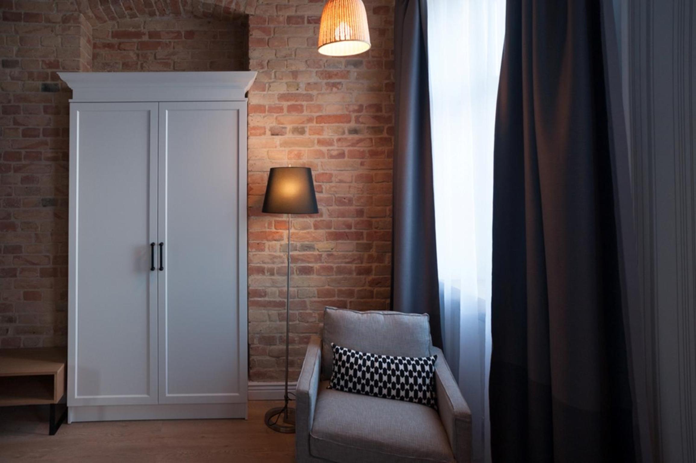 Suite - Photo 2