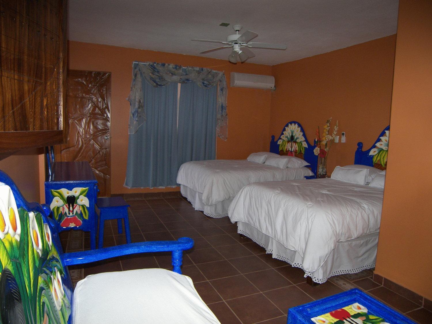 Double Room with Two Double Beds - Photo 1