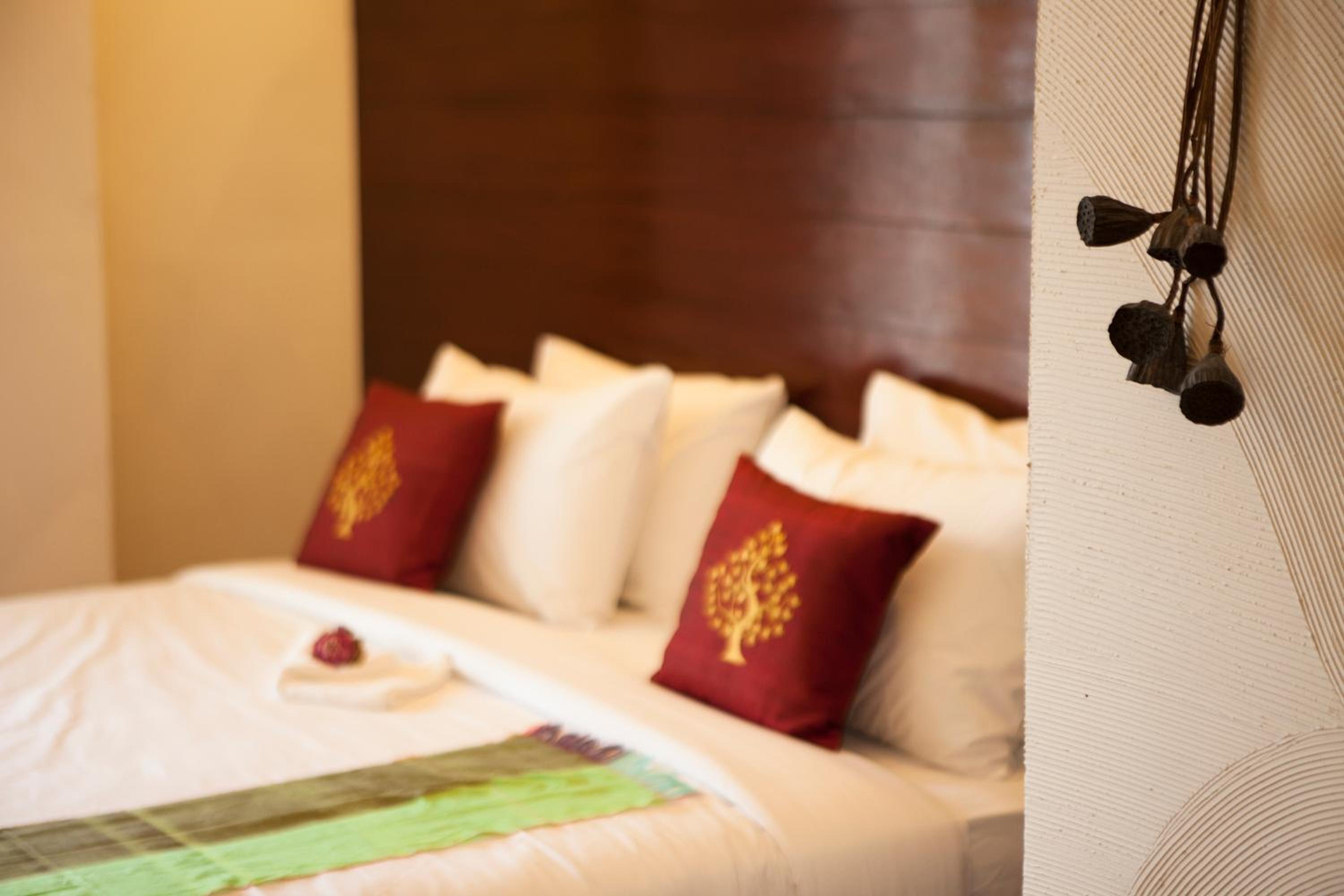 Suite with Balcony - Photo 4