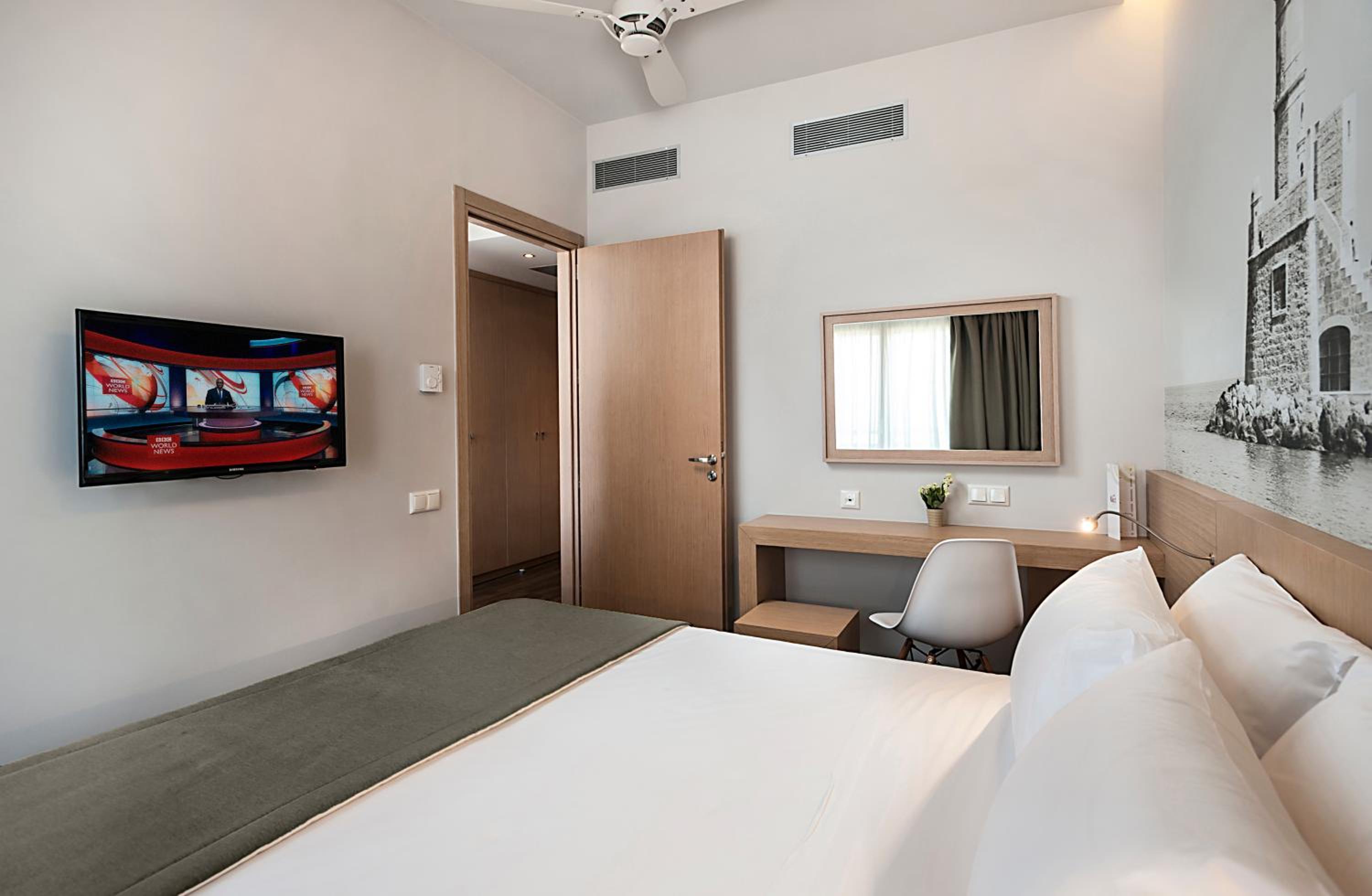 Suite with Sea View - Photo 2