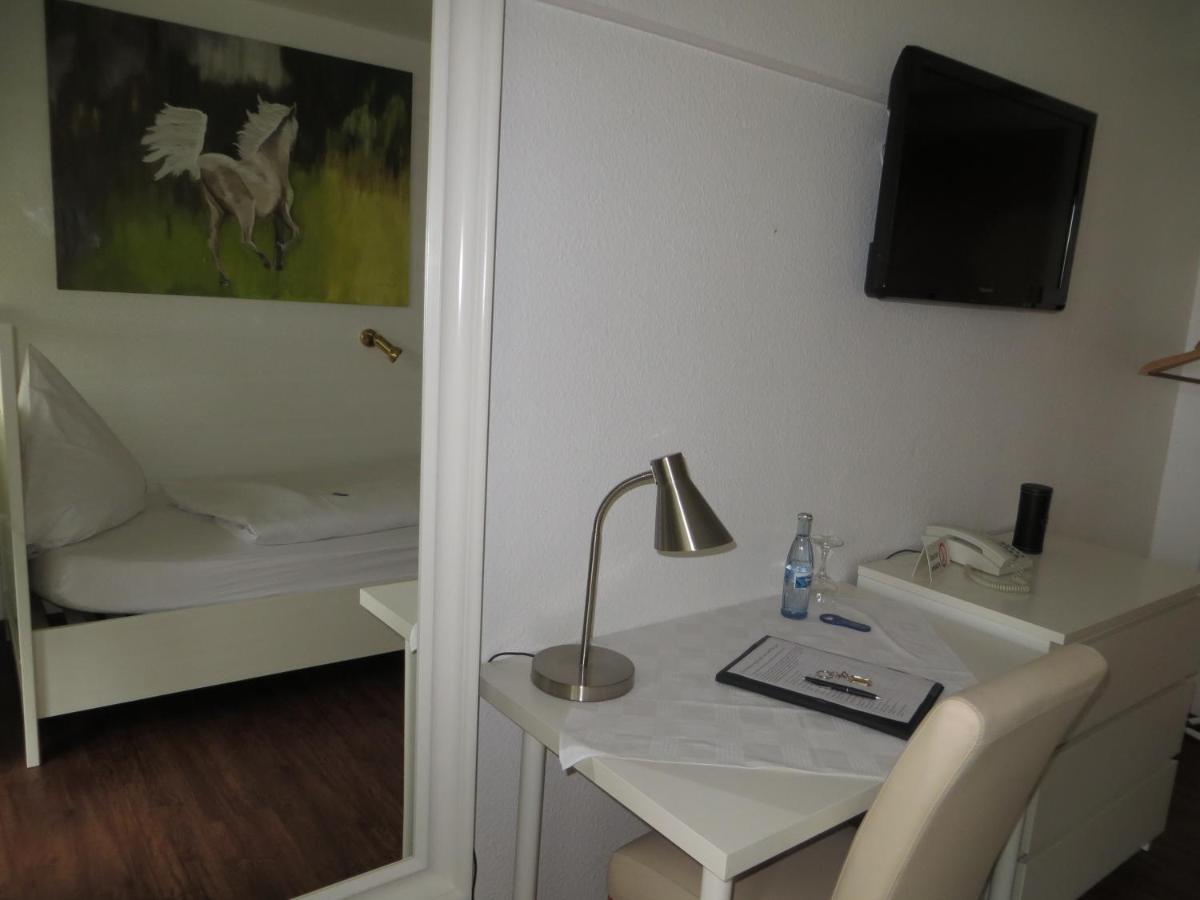 Single Room with Balcony photo 3