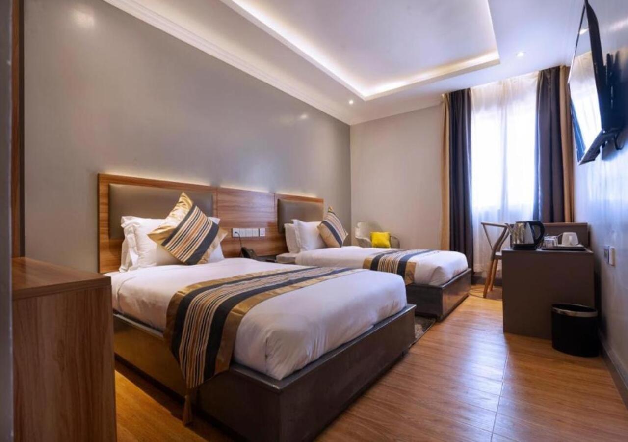 Superior Twin Room photo 3