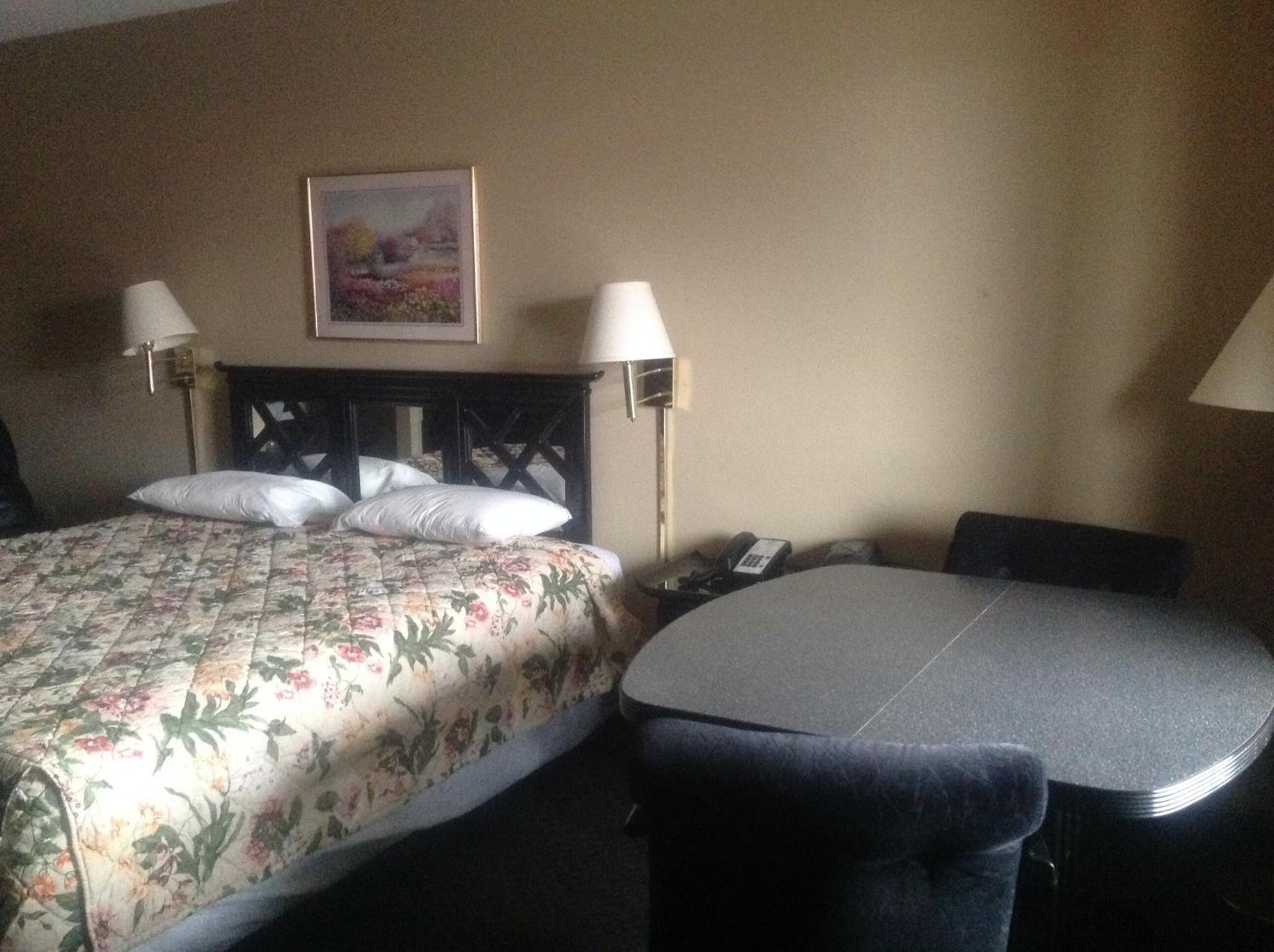 Business Class King Room with Sofa photo 3