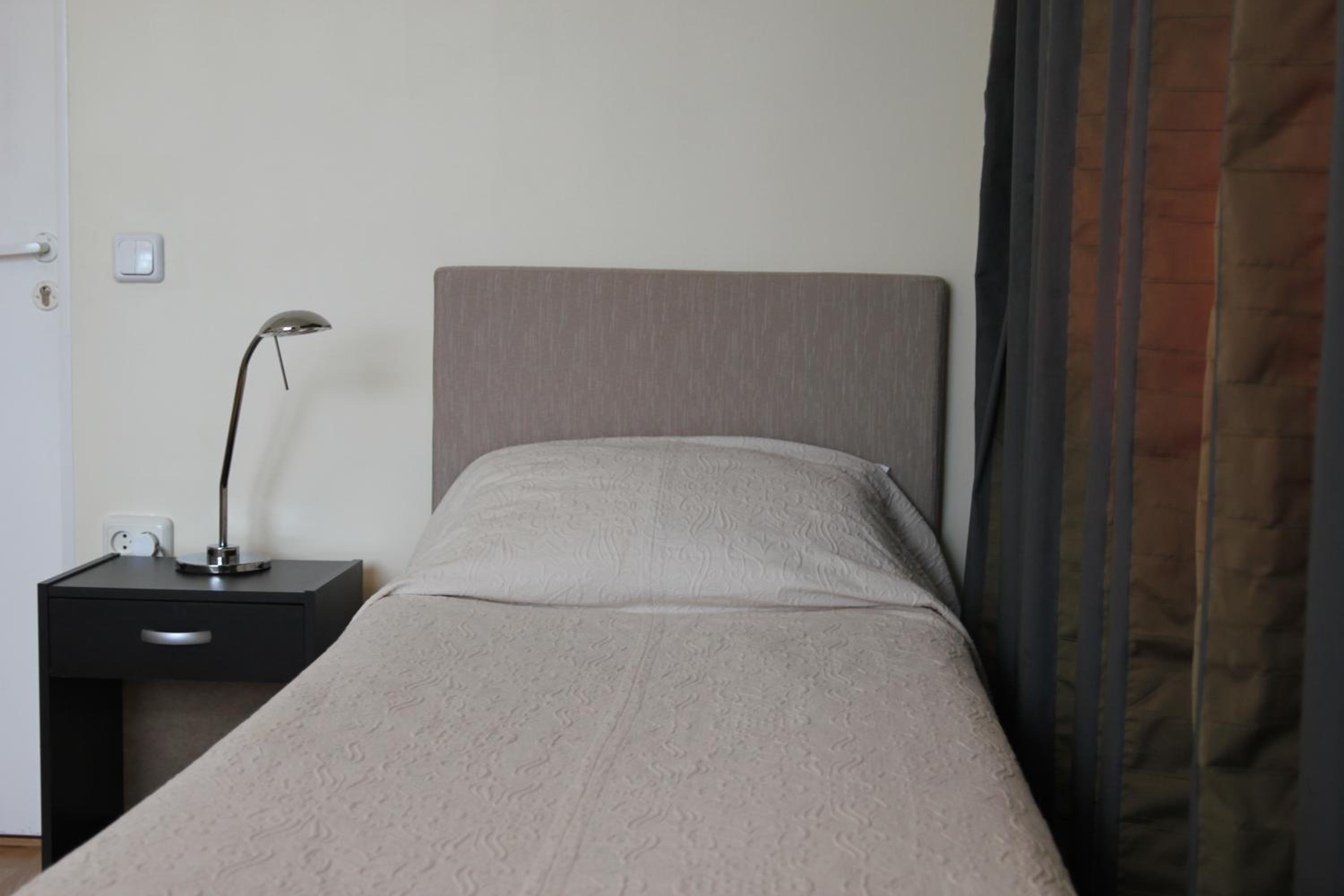 Triple Room - Photo 5