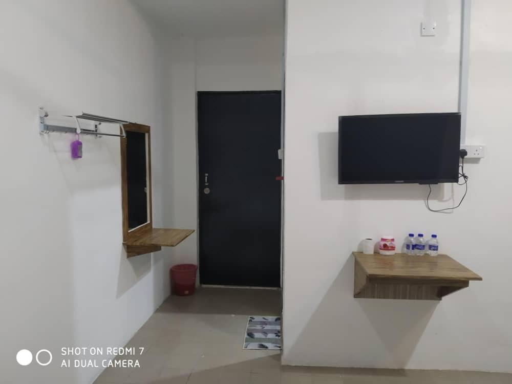 Family Room photo 3