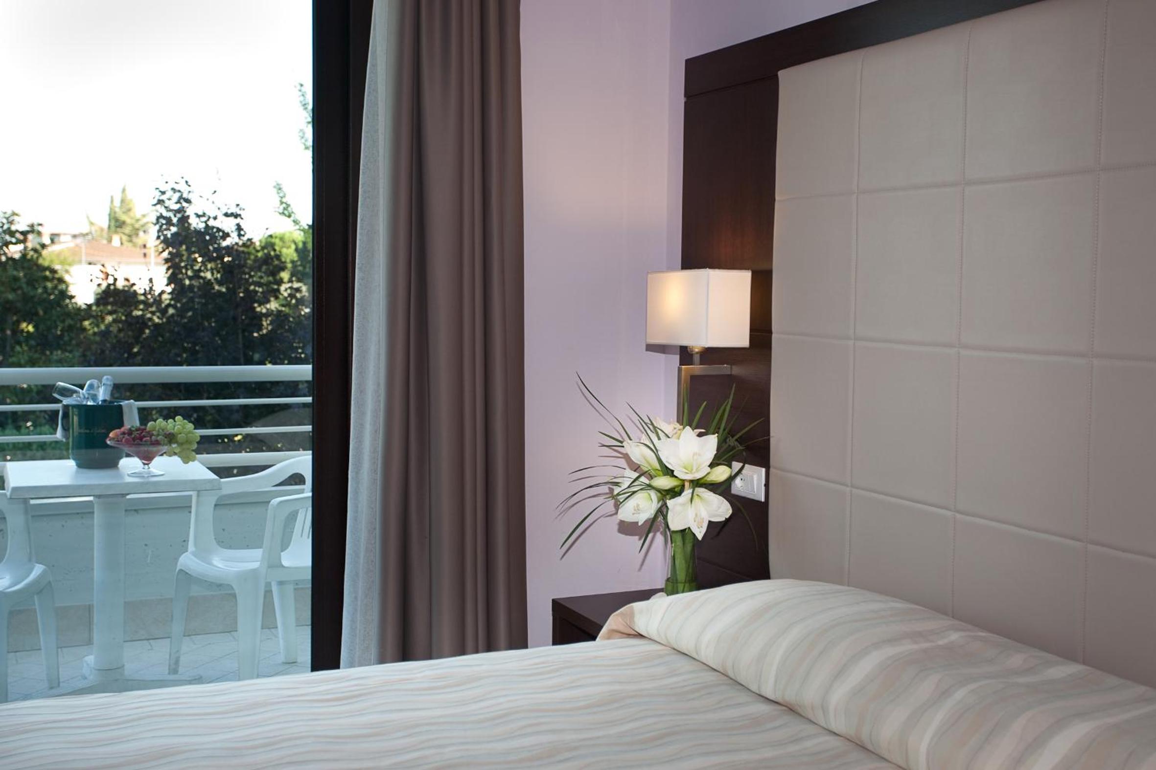 Superior Design Triple Room - Photo 1