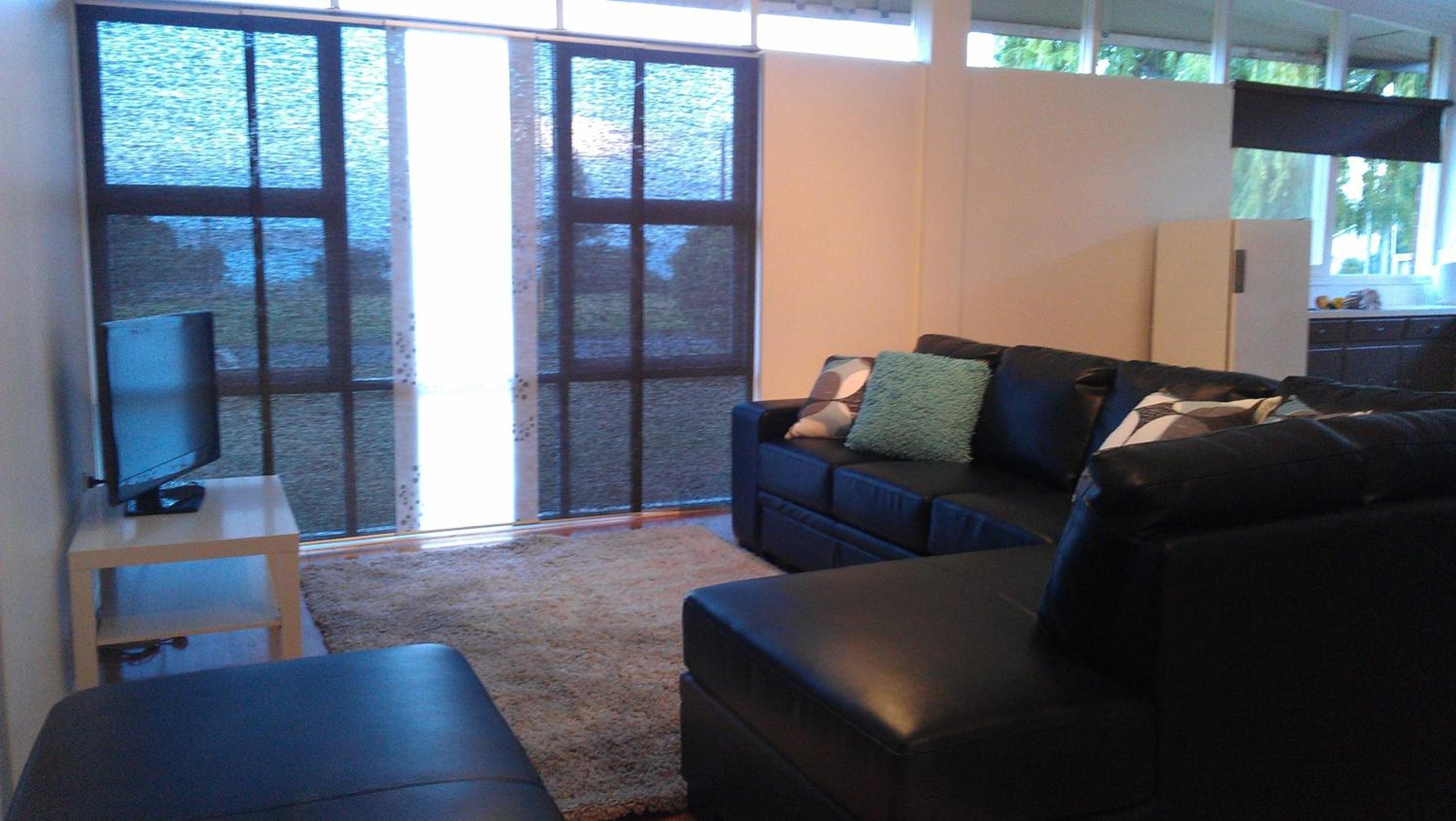 Three-Bedroom House photo 2