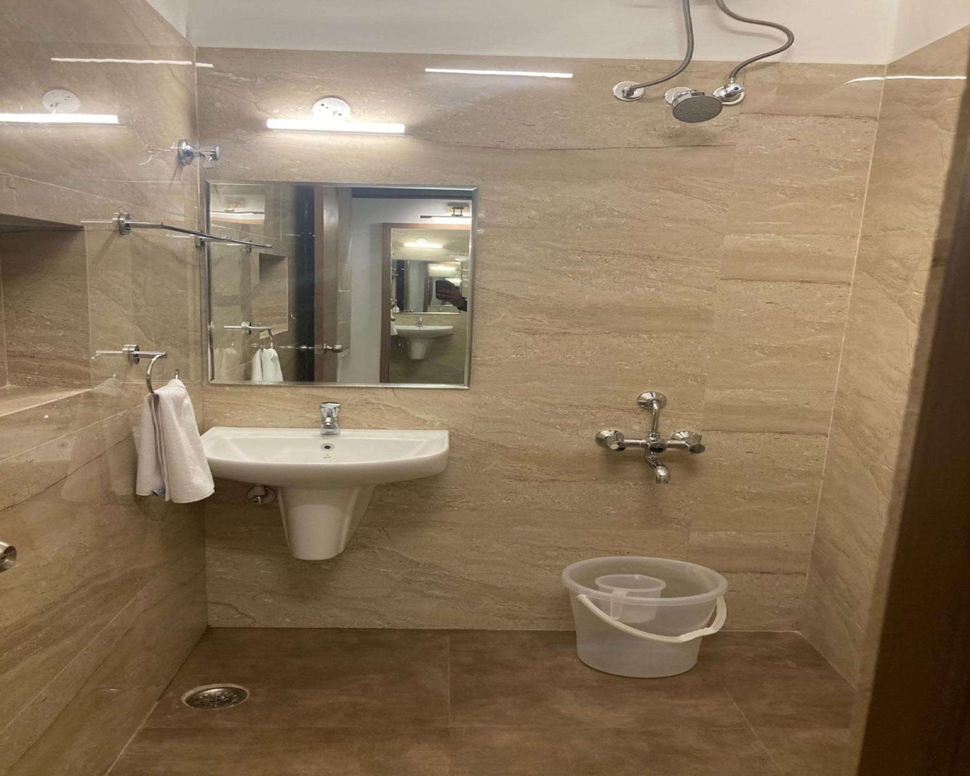 Deluxe Double Room - Photo 3