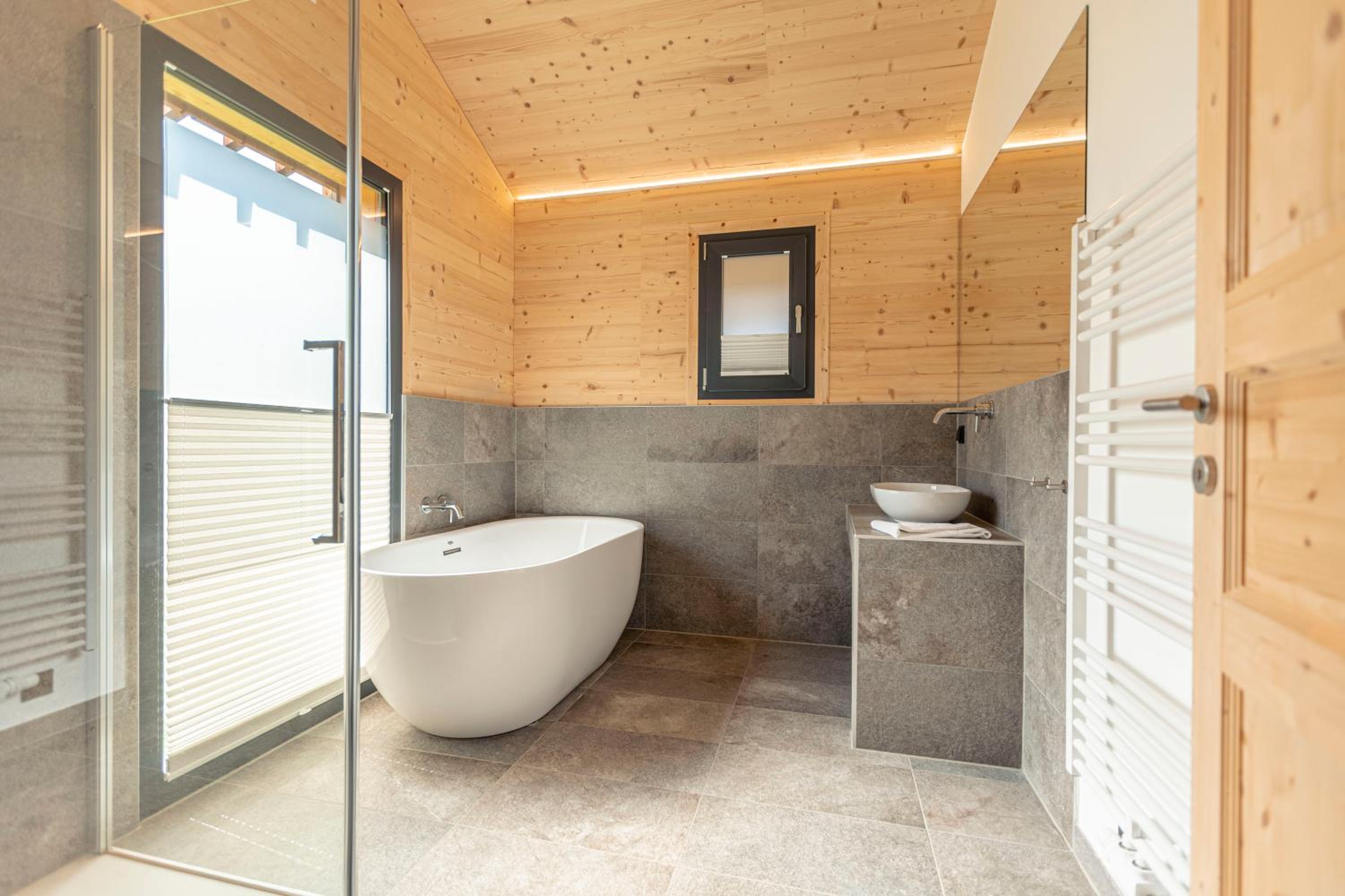 Superior Chalet with Sauna & Whirlpool