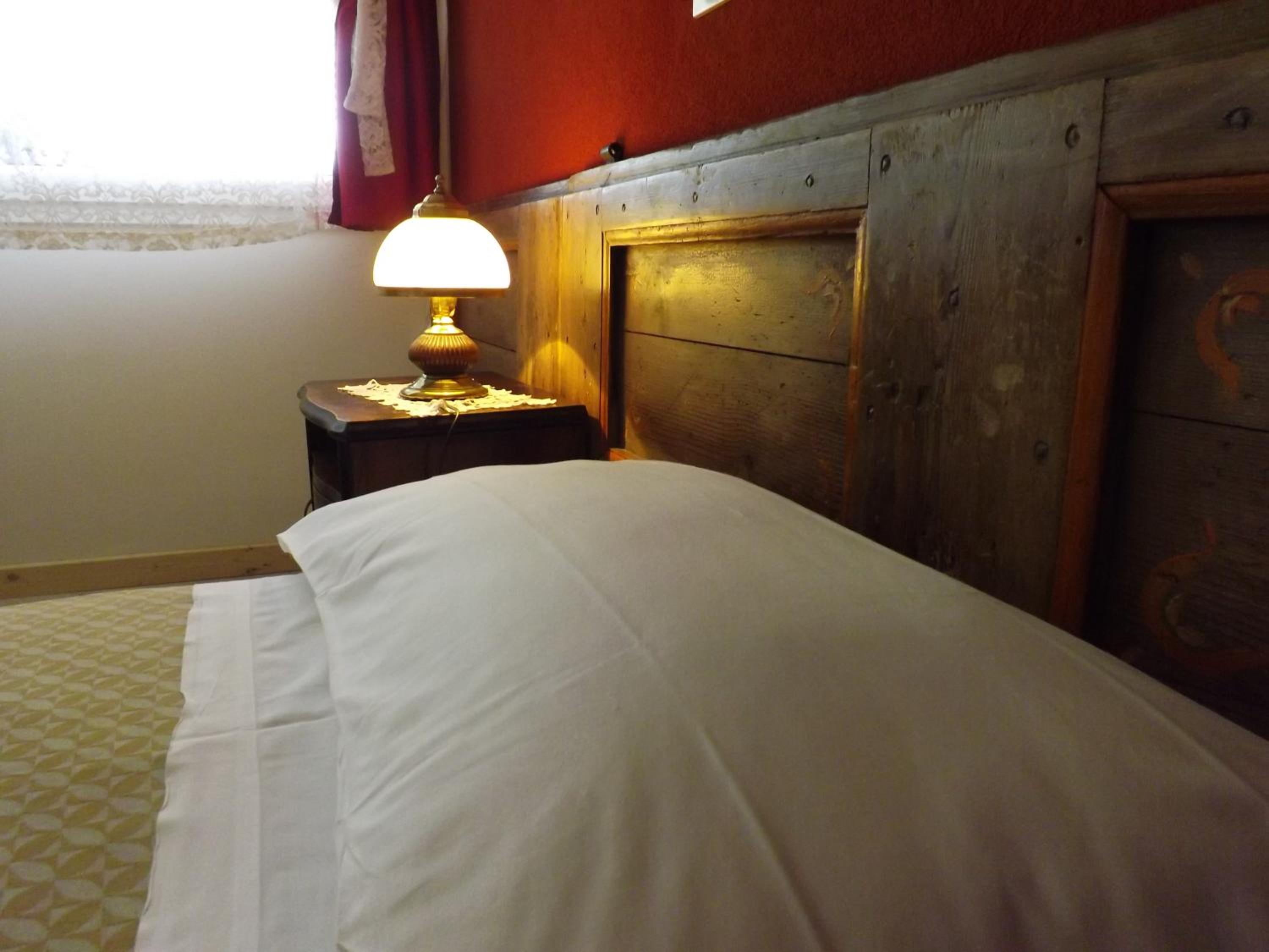 Single Room with Private Bathroom photo 1