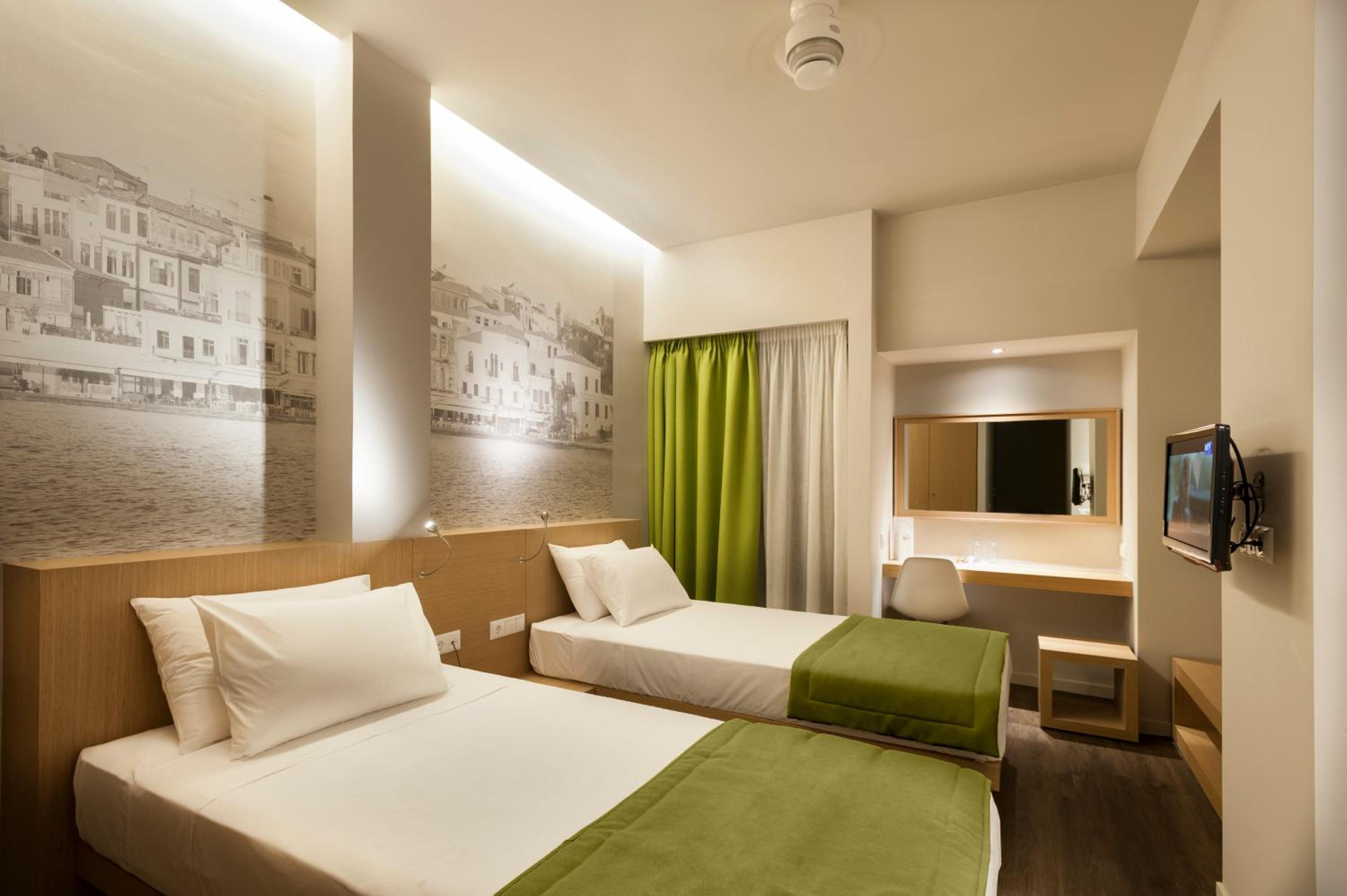 Double or Twin Room - Photo 3