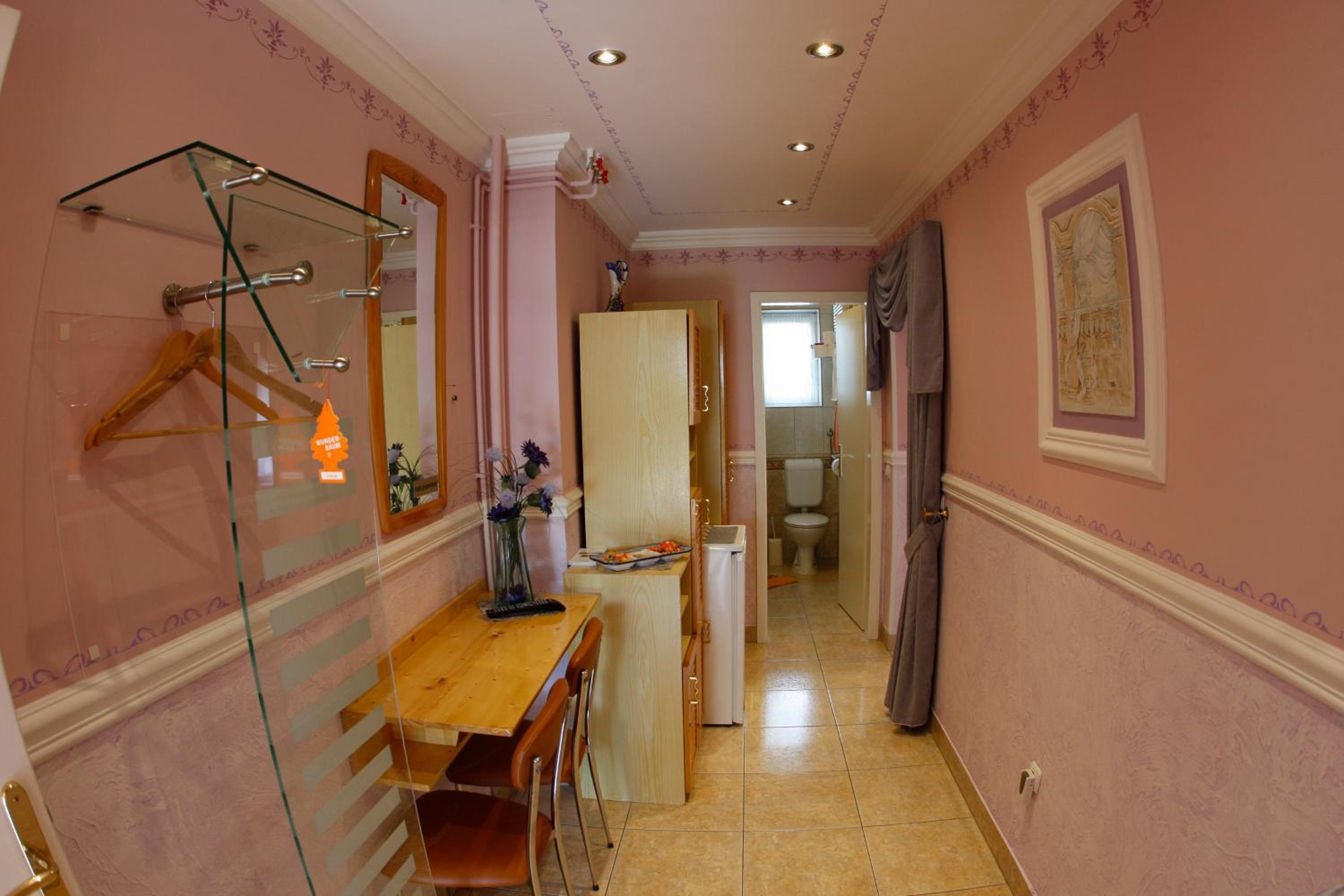 Deluxe Triple Room - Photo 4