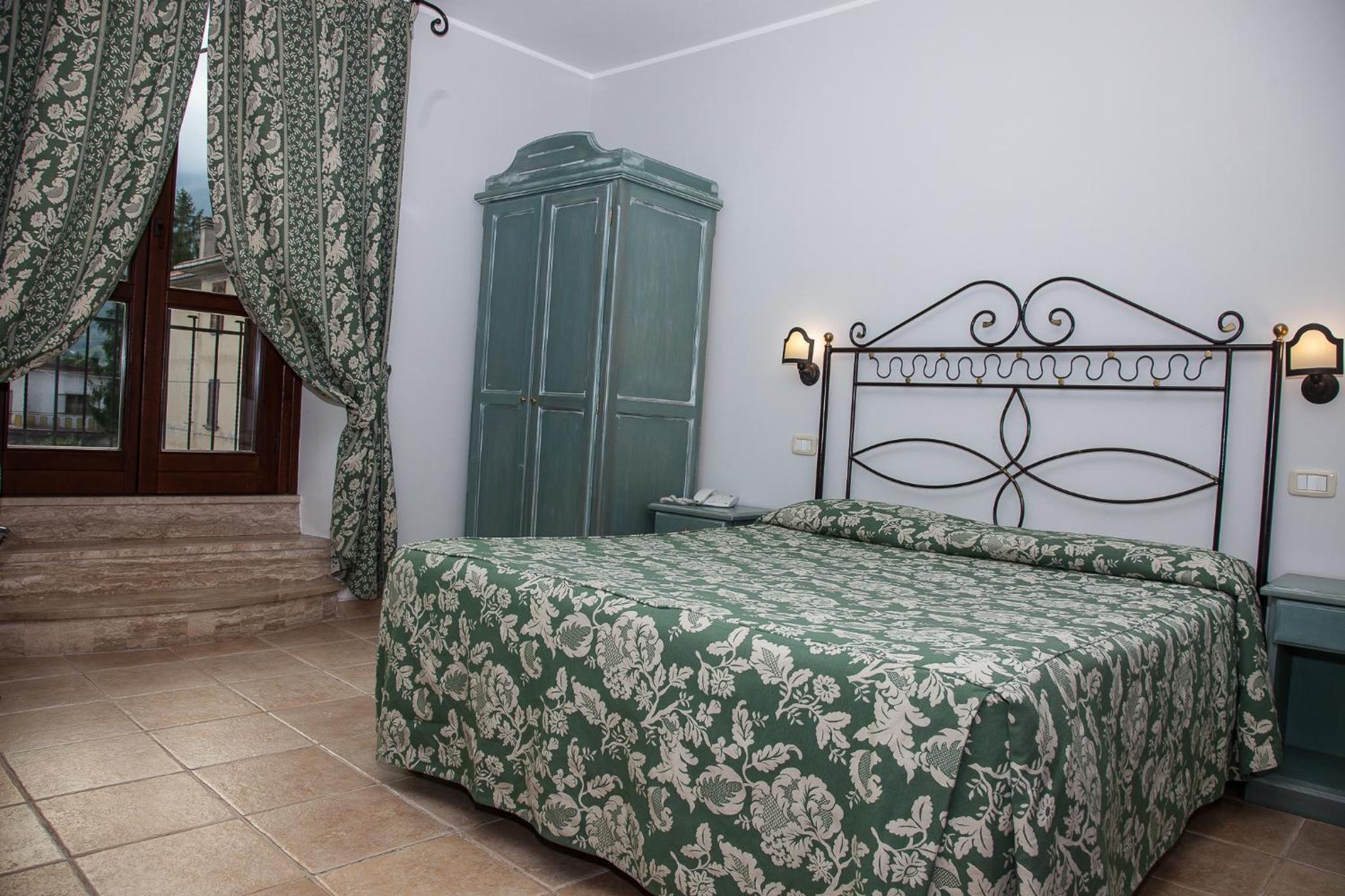 Triple Room with Balcony - Photo 3