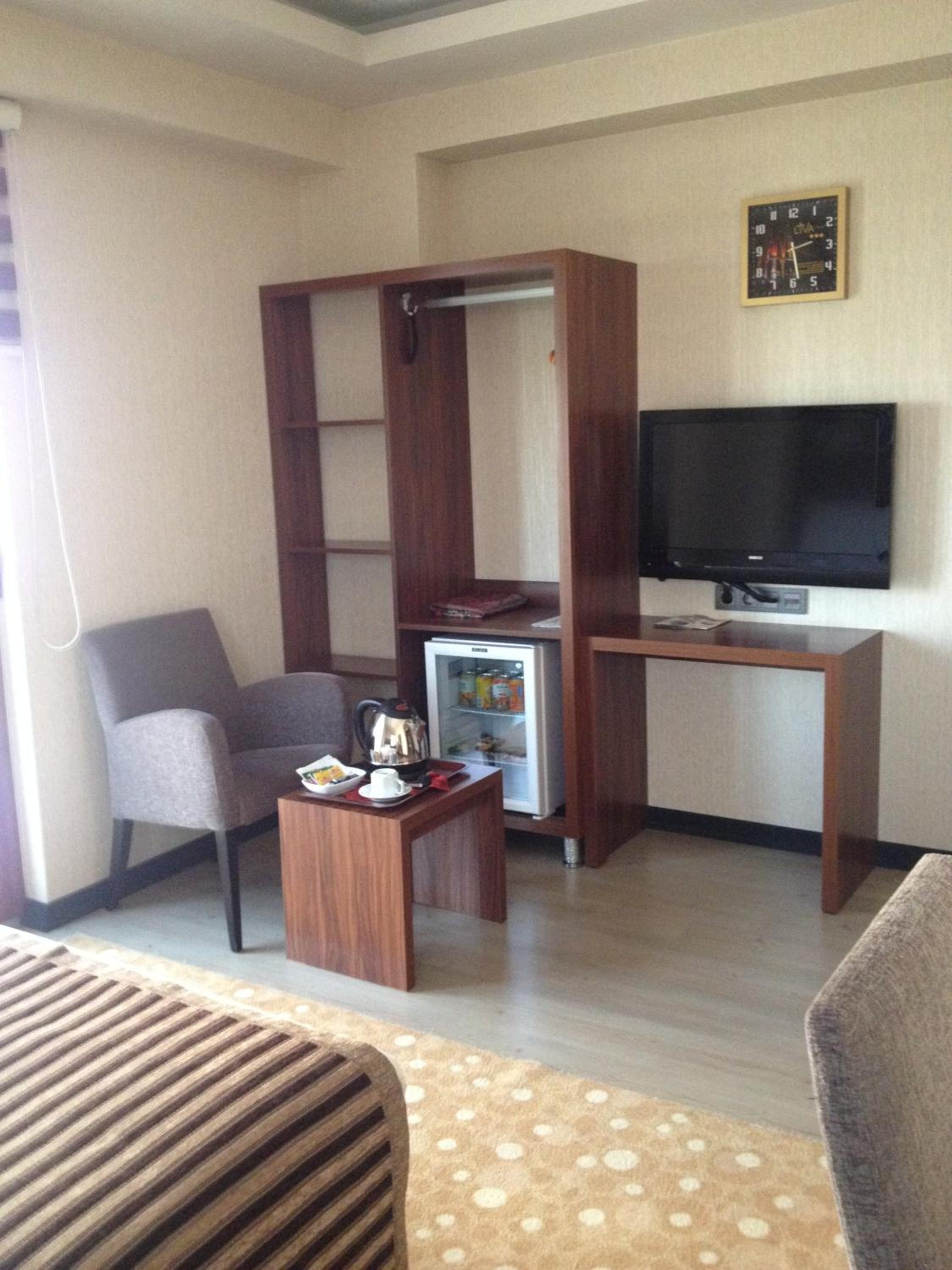 Deluxe Family Room photo 2
