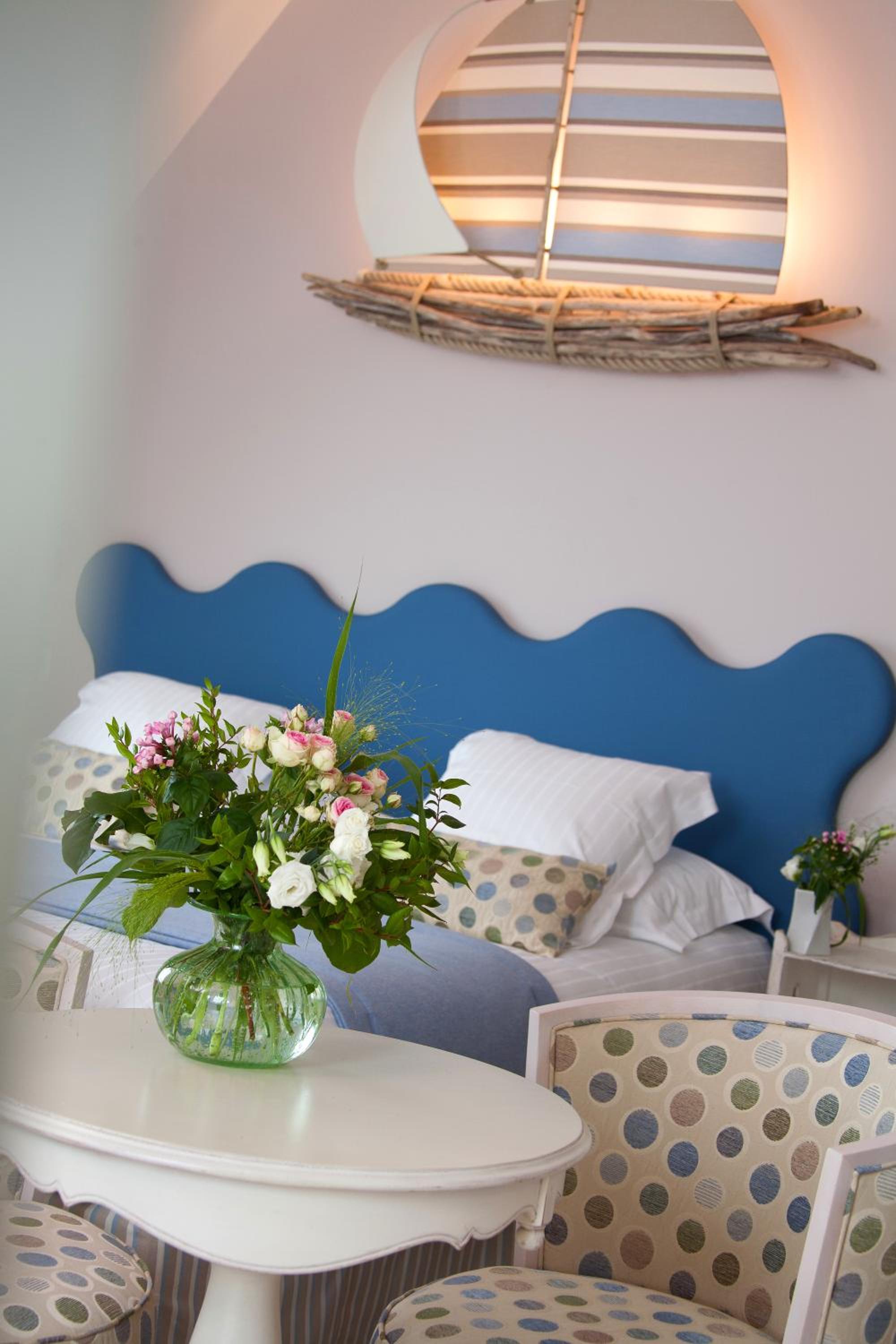 Superior Quadruple Room - Photo 11