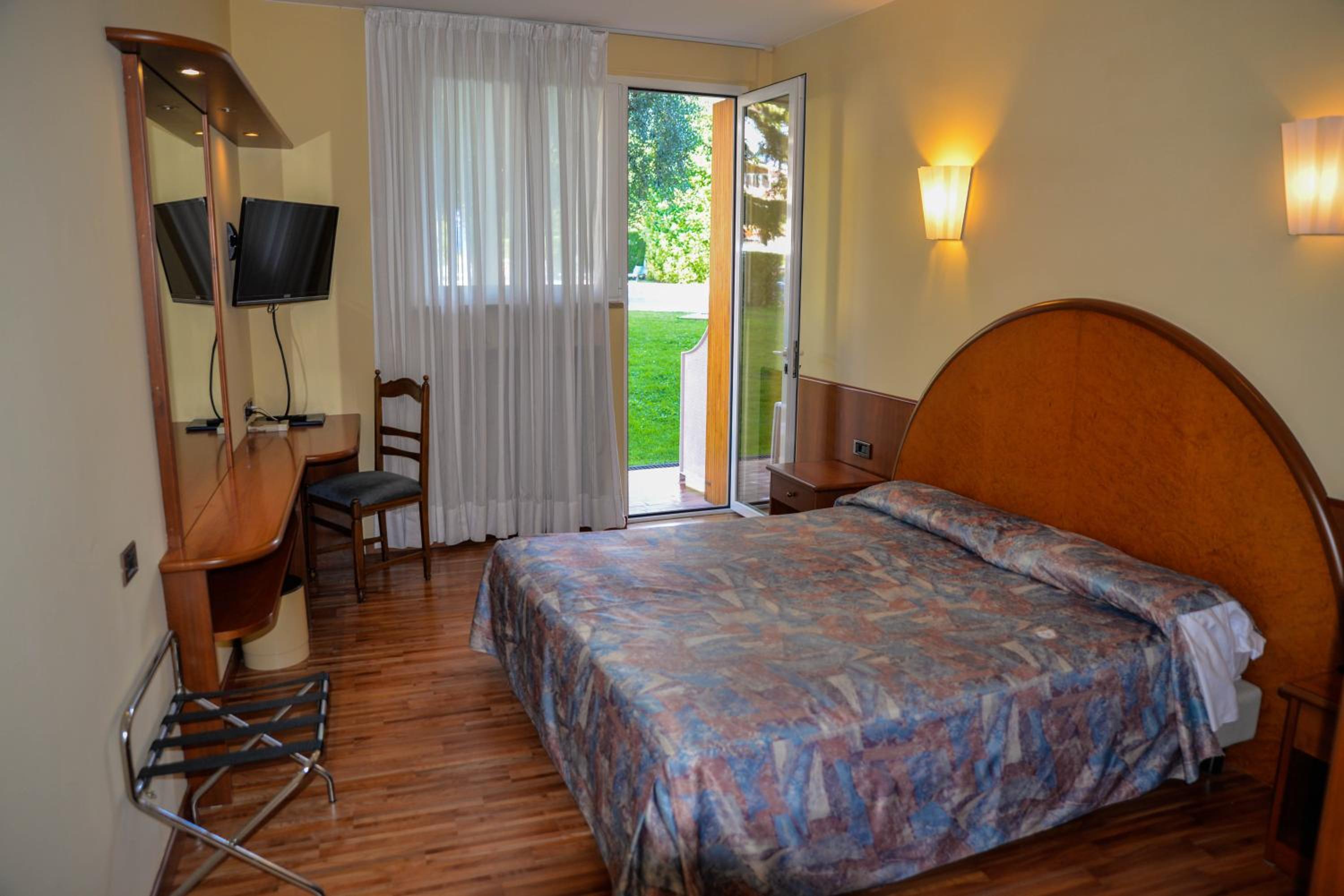 Basic Double or Twin Room