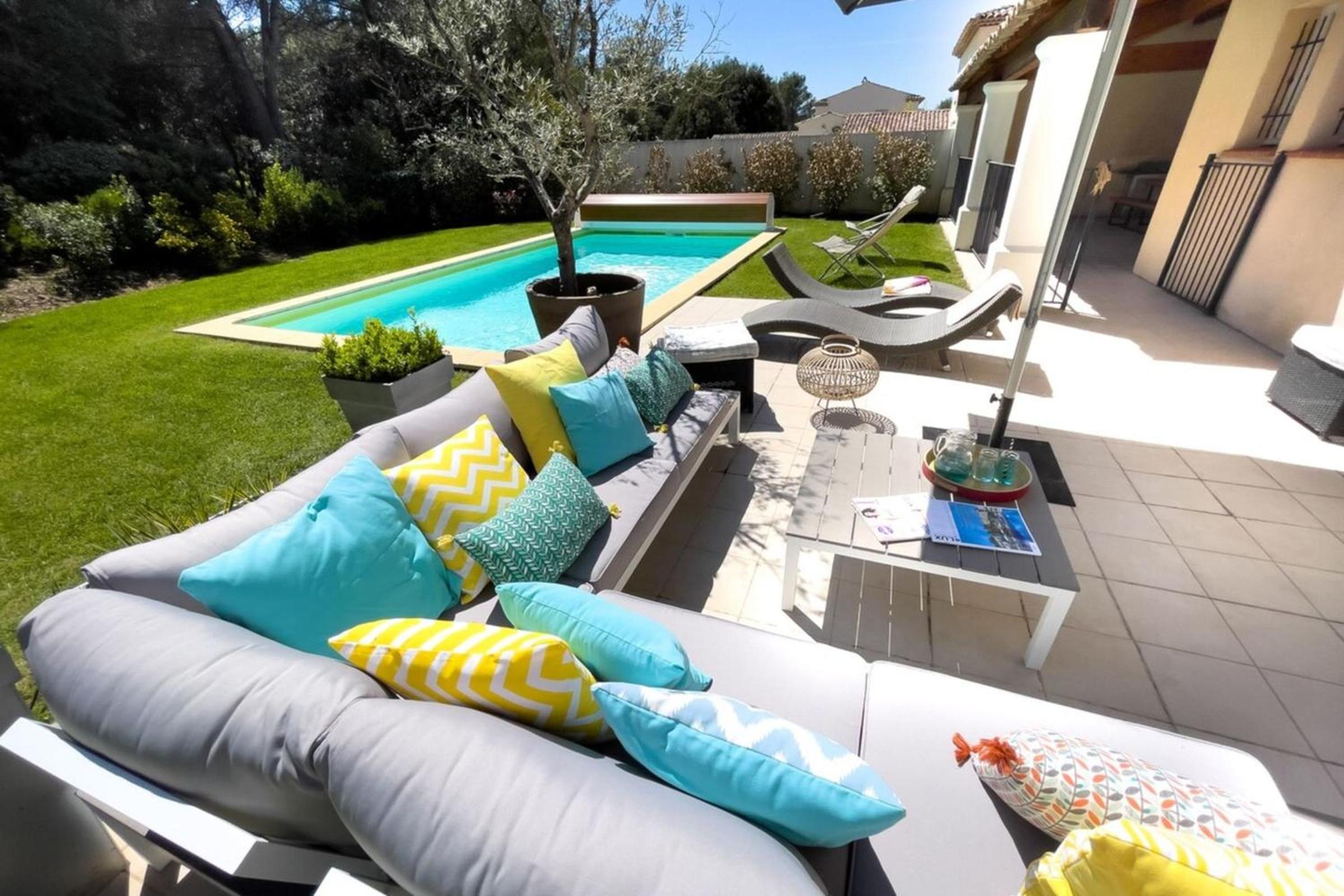 Four-Bedroom Villa with Private Pool photo 1