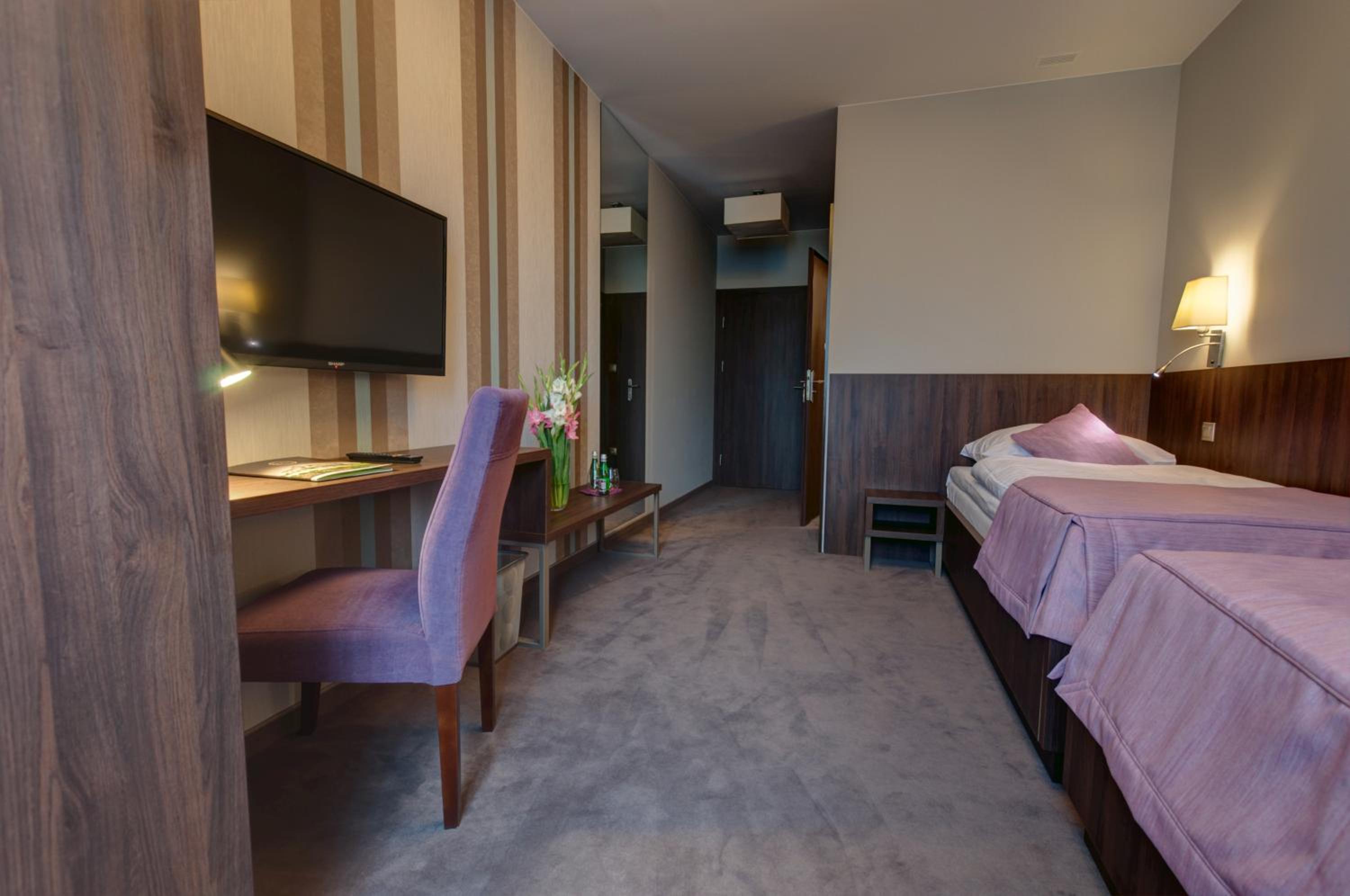 Twin Room - Photo 4
